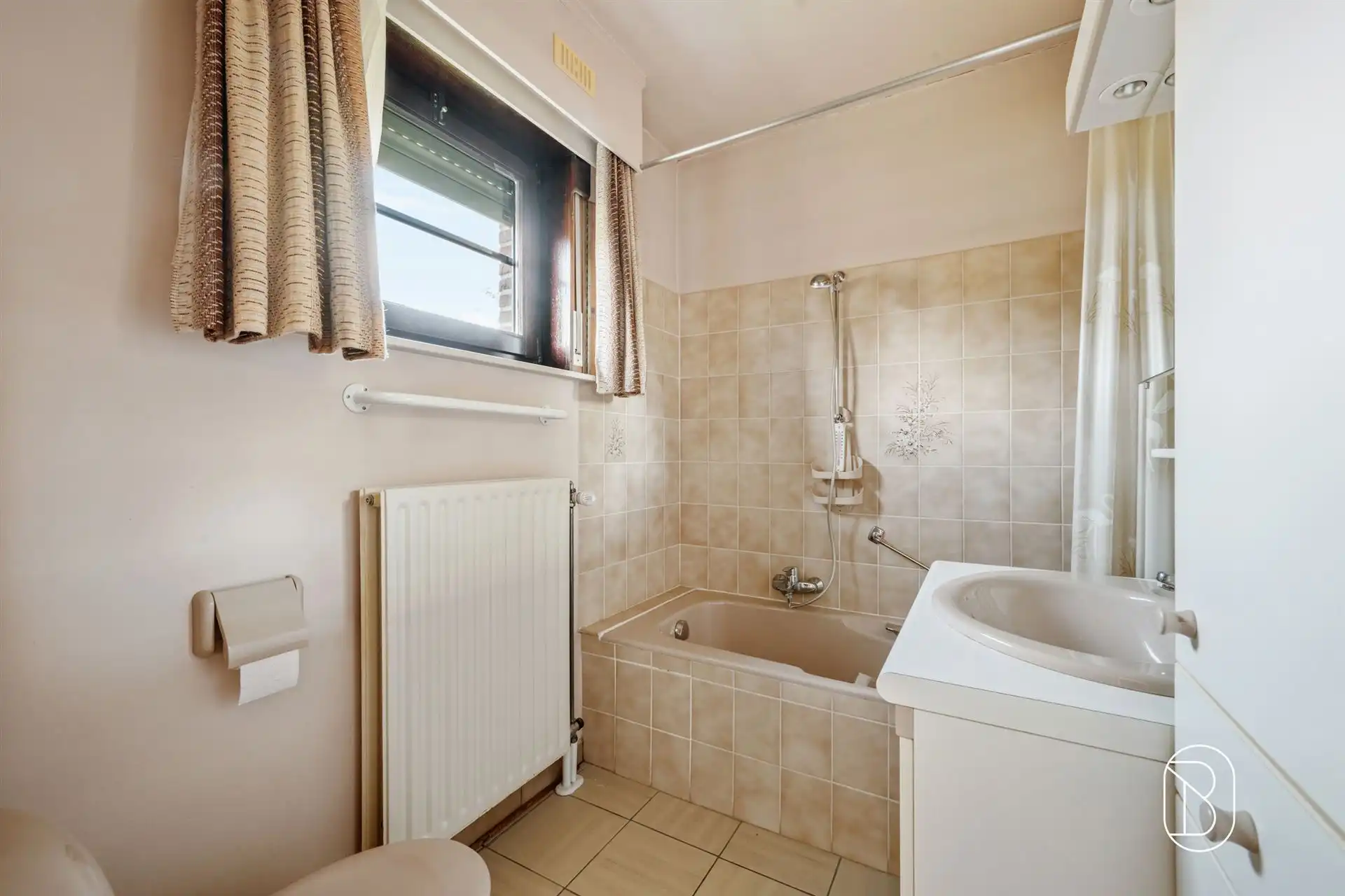 Rustig gelegen bungalow met ruime tuin foto 14