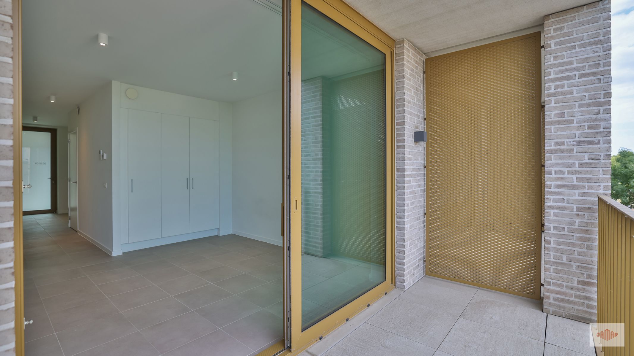 Doorzonstudio in Funky-Left met voorzieningen! foto {{pictureIndex}}