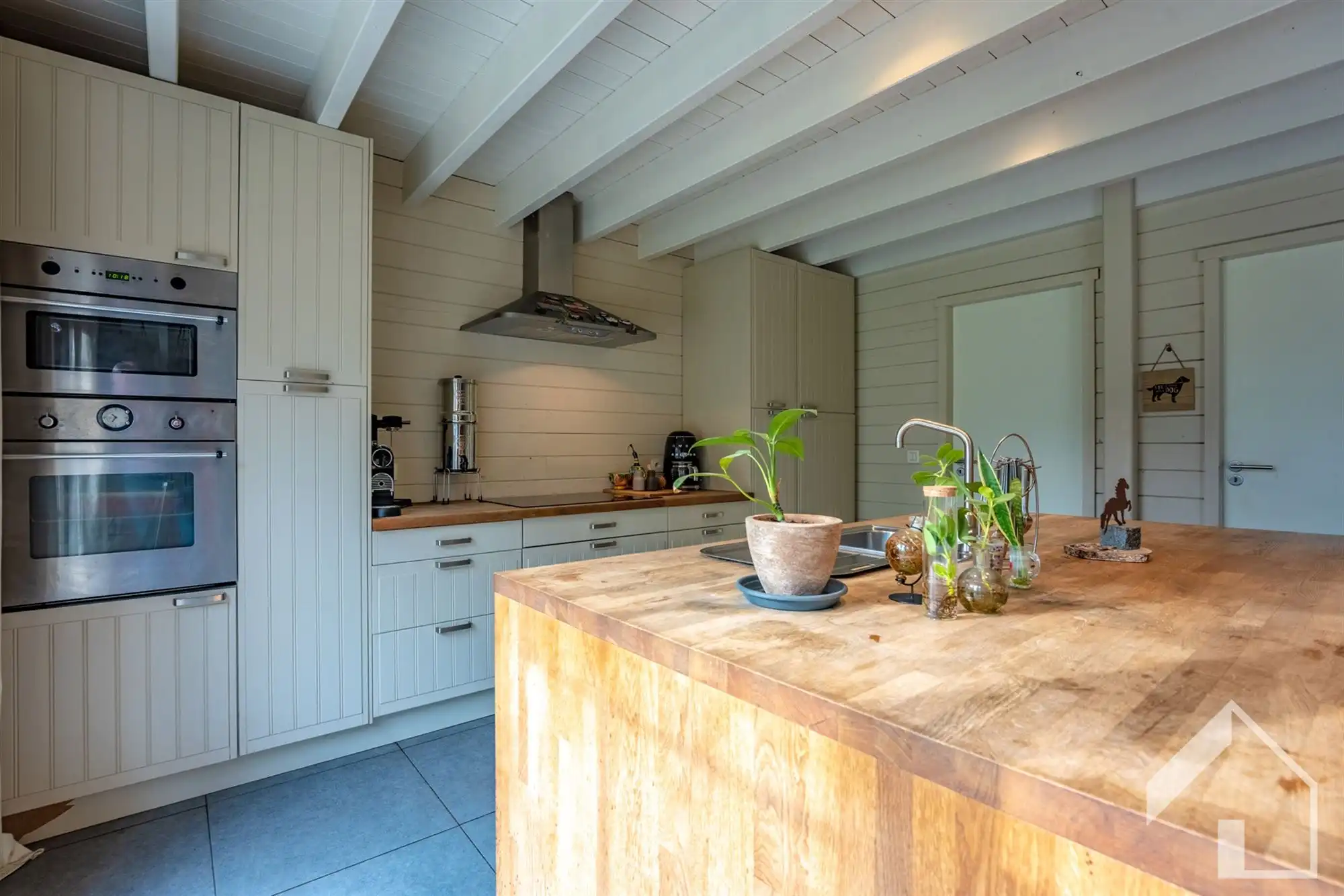 Charmante woning op zeer rustige locatie in Schilde foto 11