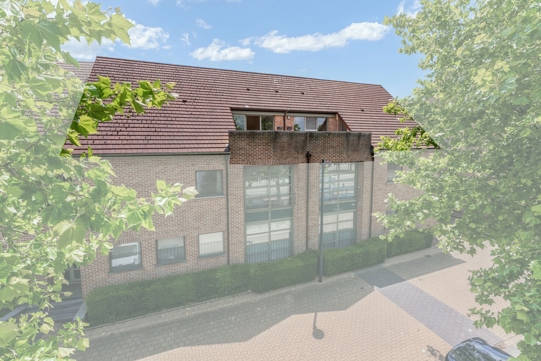 Royaal penthouse te Riemst  foto {{pictureIndex}}