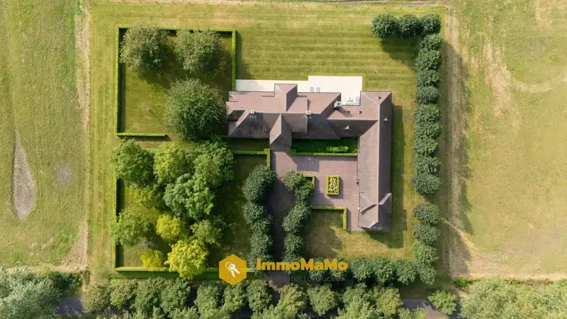 UNIEKE VILLA MET WEILAND EN PAARDENSTALLEN OP EEN TOPLOCATIE TE KOOP IN MENDONK (GENT) foto 48