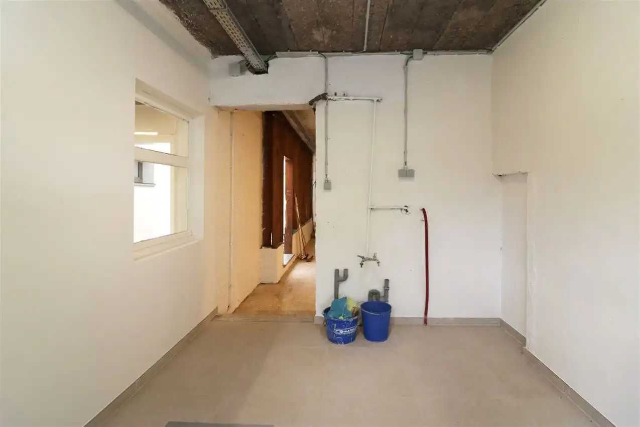 Gerenoveerde woning met 4 slpk, tuin, garage foto 41