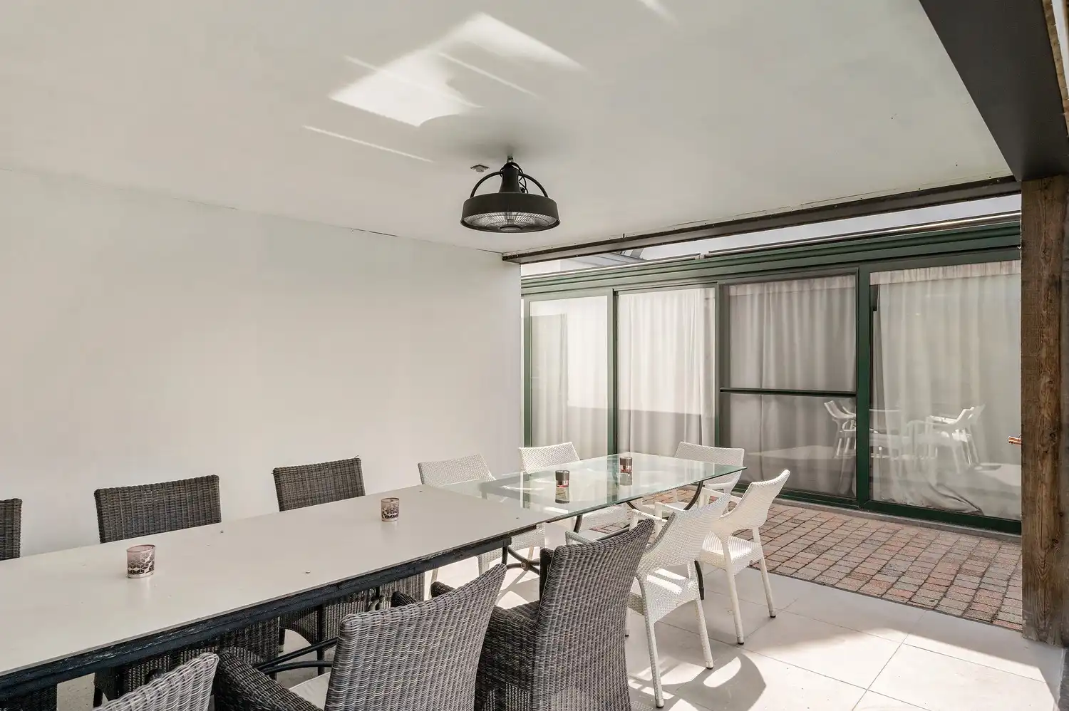 Ruime, degelijke gezinswoning met magazijn op een perceel van 930 m². foto 37
