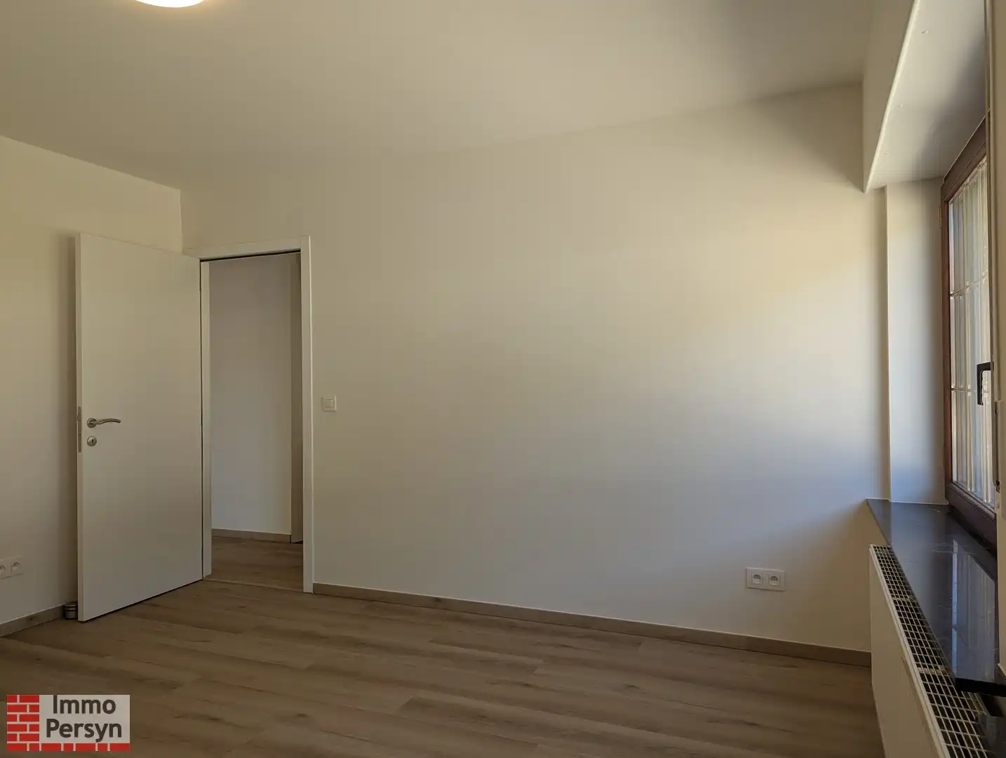 Zeer ruime open woning te huur in Langdorp foto 24