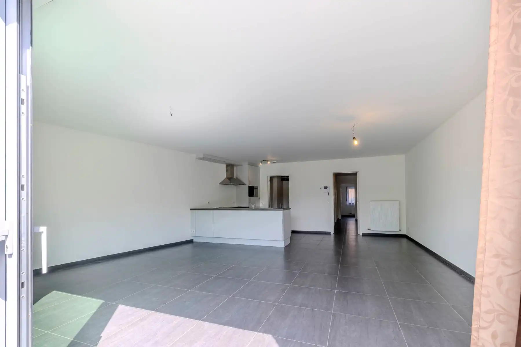 Instapklaar gelijkvloers appartement (97 m²) + parkeerplaats foto 6