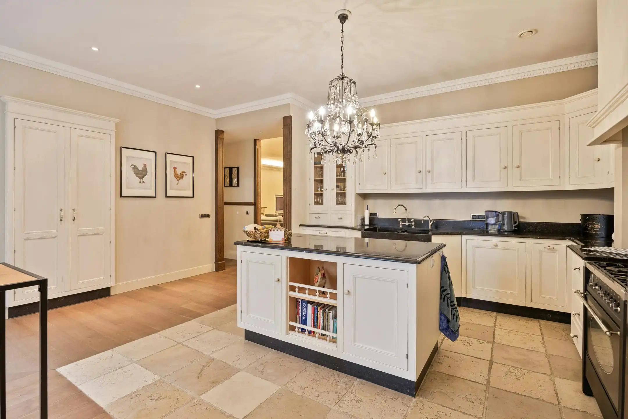 Uniek stadspand met dakterras in centrum Maaseik foto 9