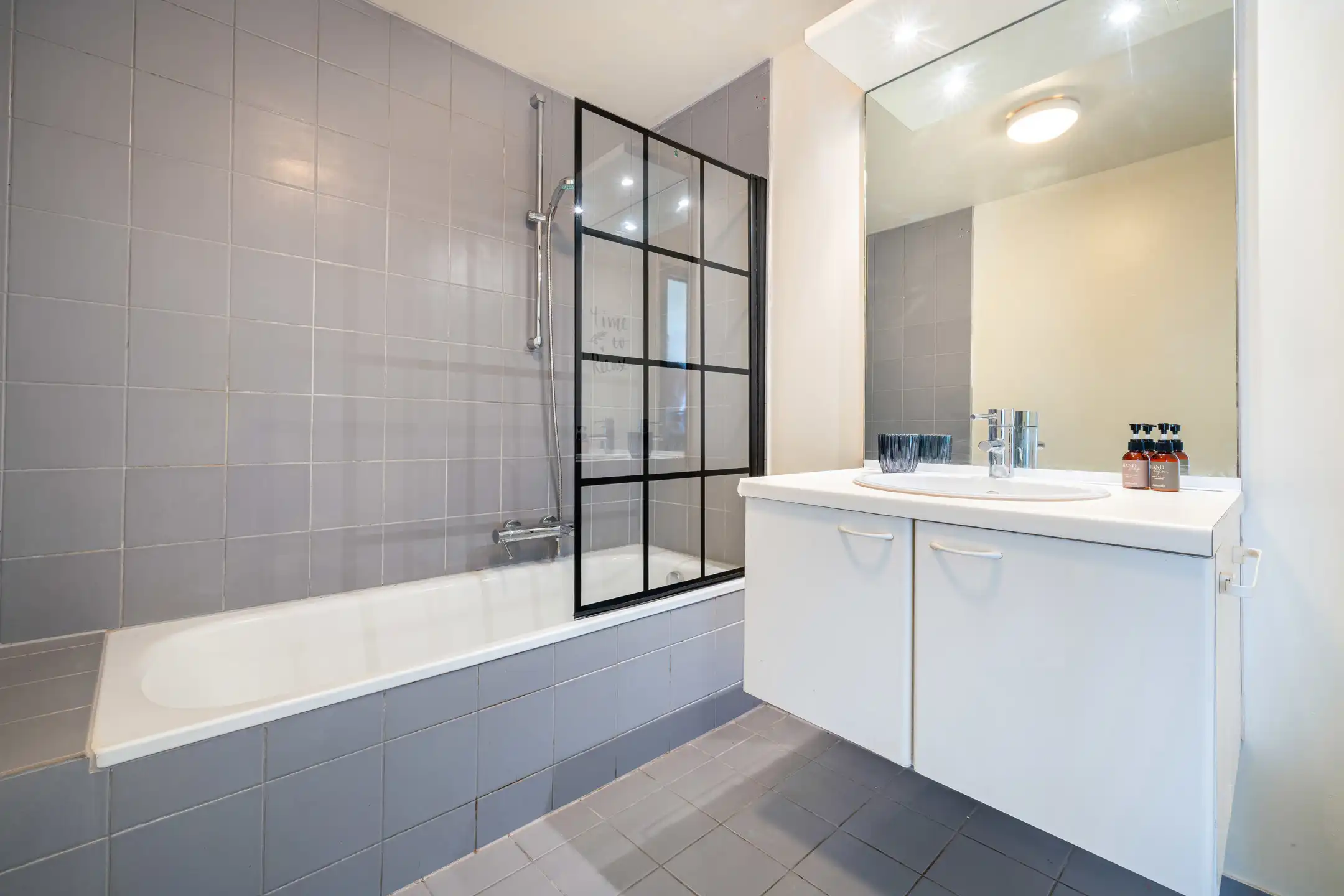 Appartement met 2 slaapkamers + P foto 6