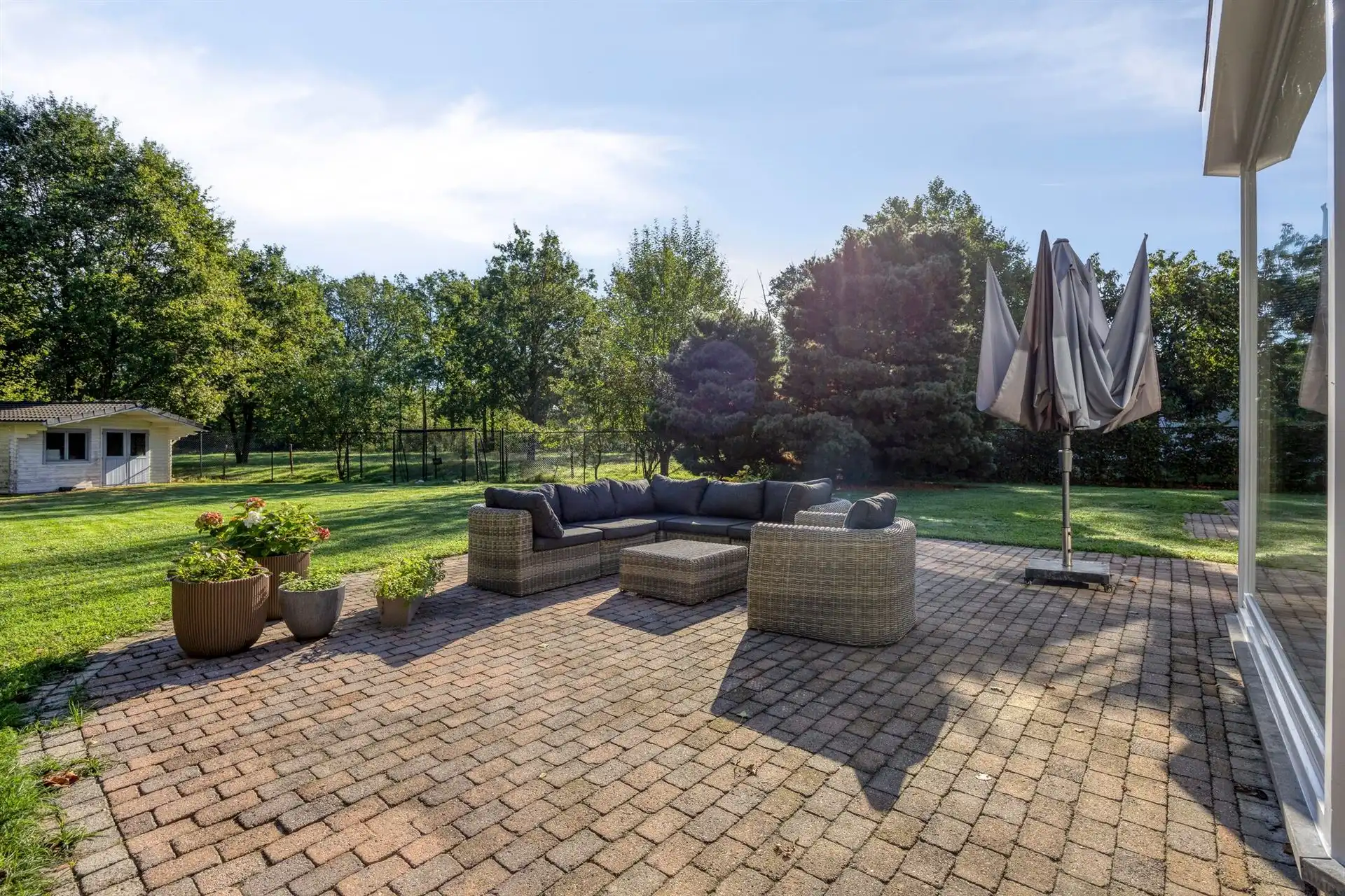 Prachtig gerenoveerde villa met 4 à 5 slpks en zwembad te Schilde foto 32