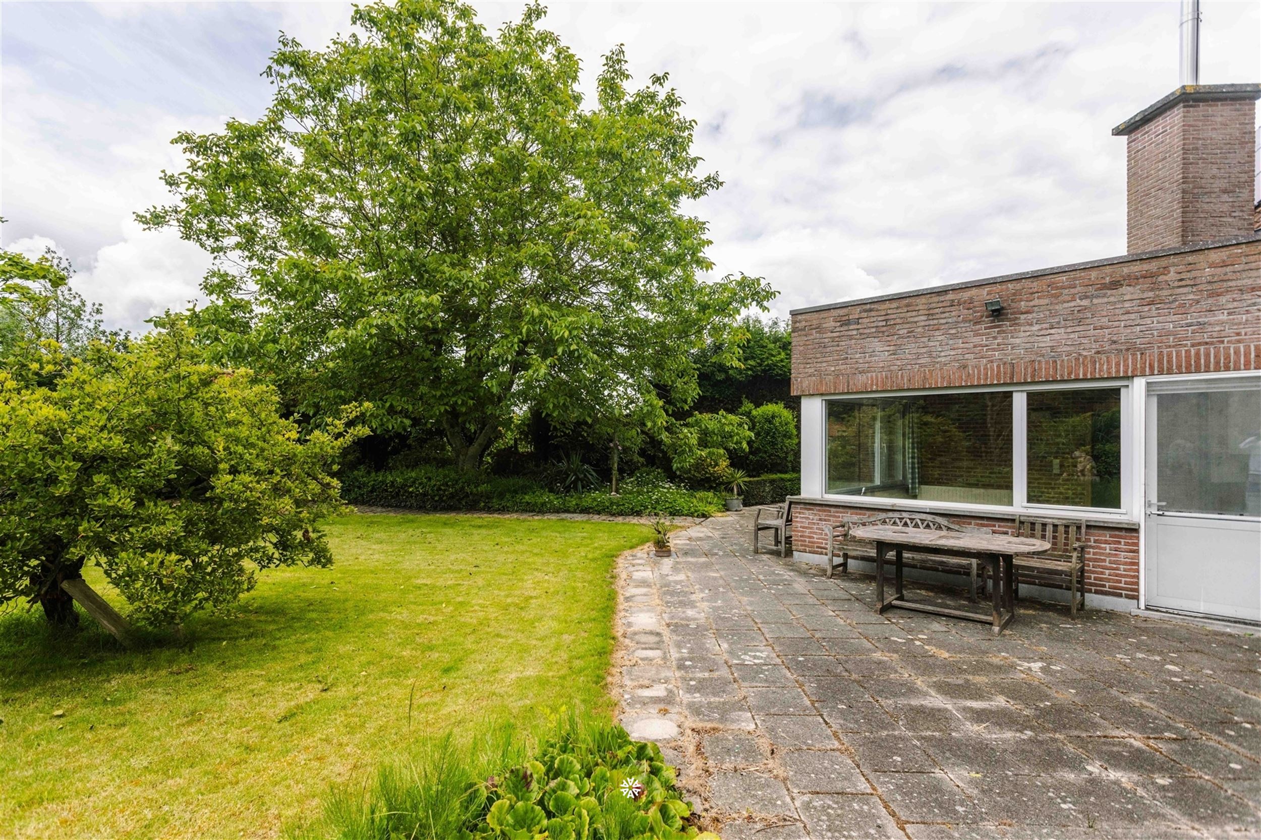 Riante en unieke woning met landelijk uitzicht te Belsele foto 4