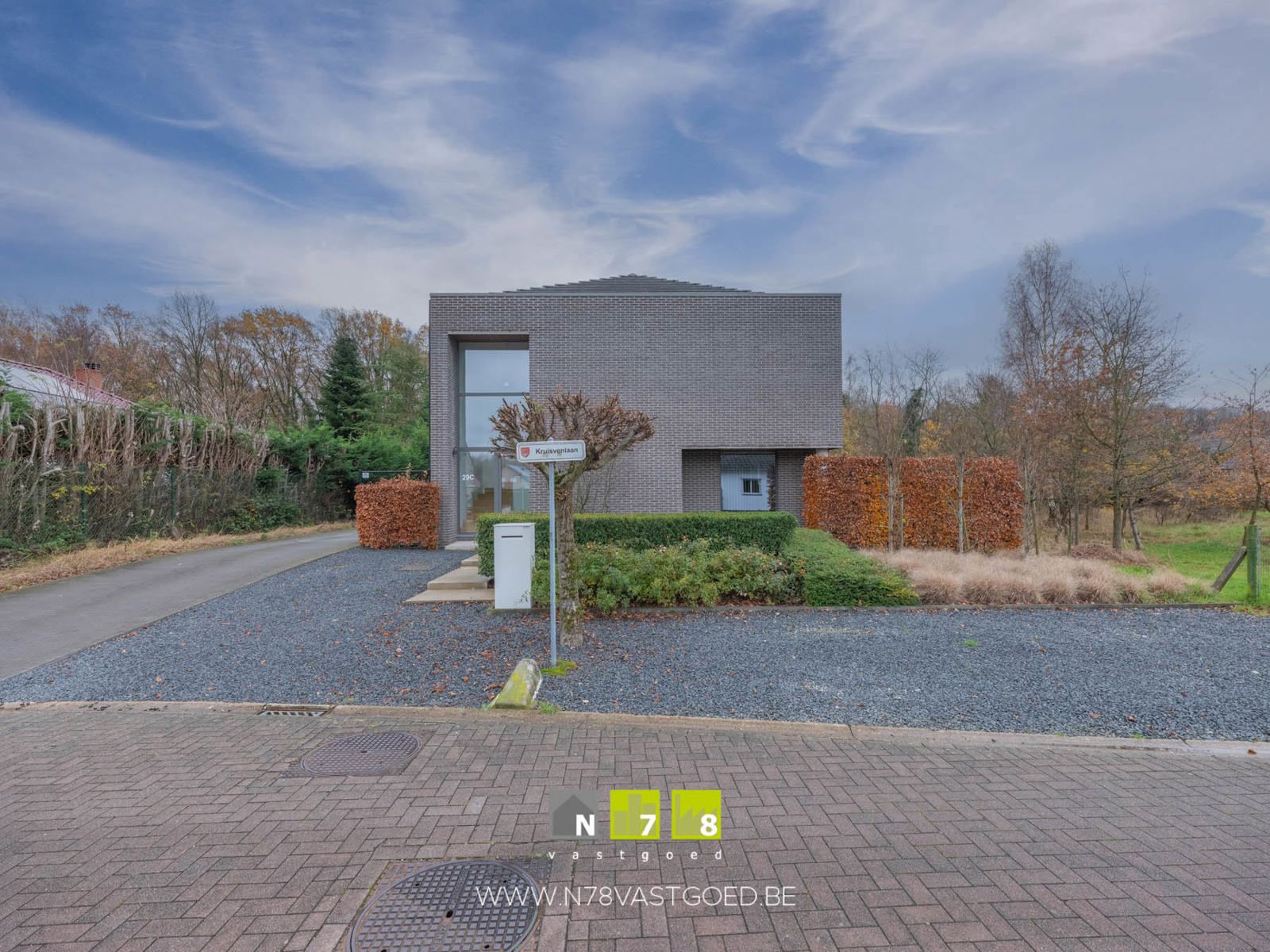 Huis te koop foto {{pictureIndex}}