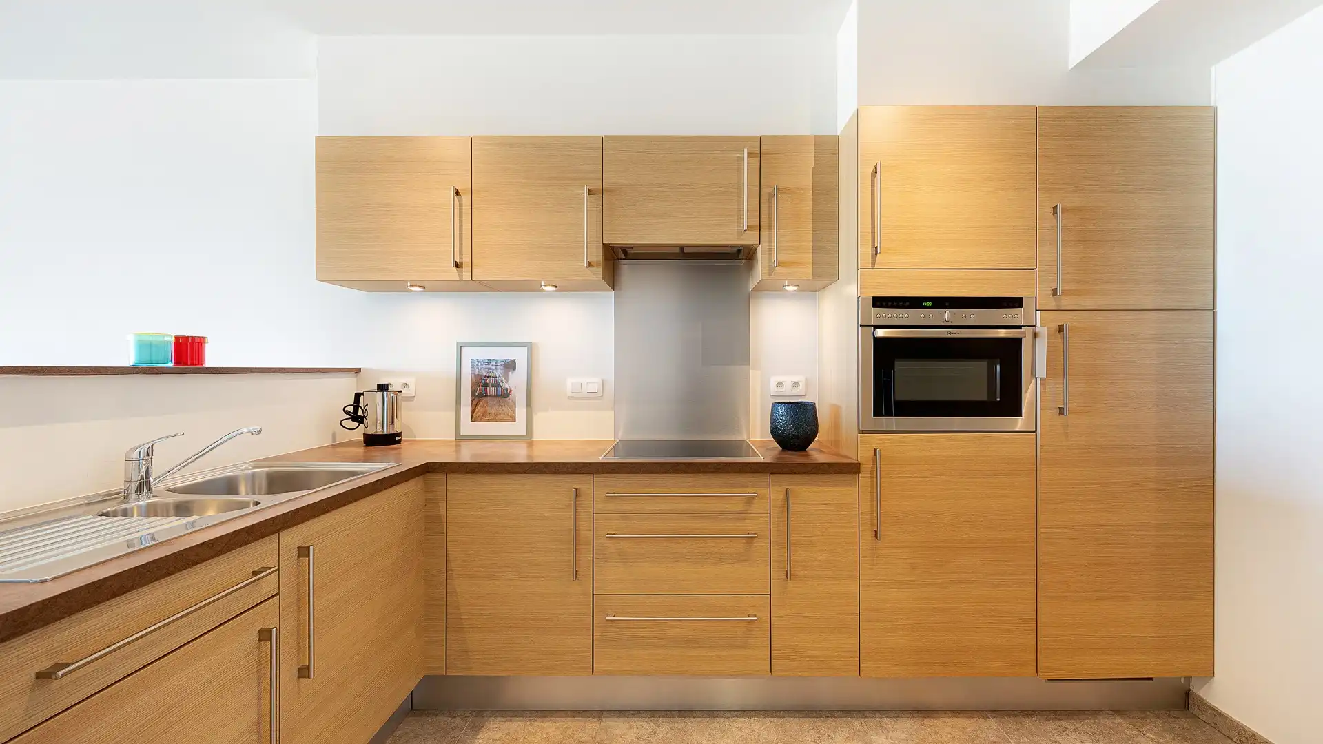 Instapklaar 2 slaapkamerappartement met frontaal zeezicht. foto 6