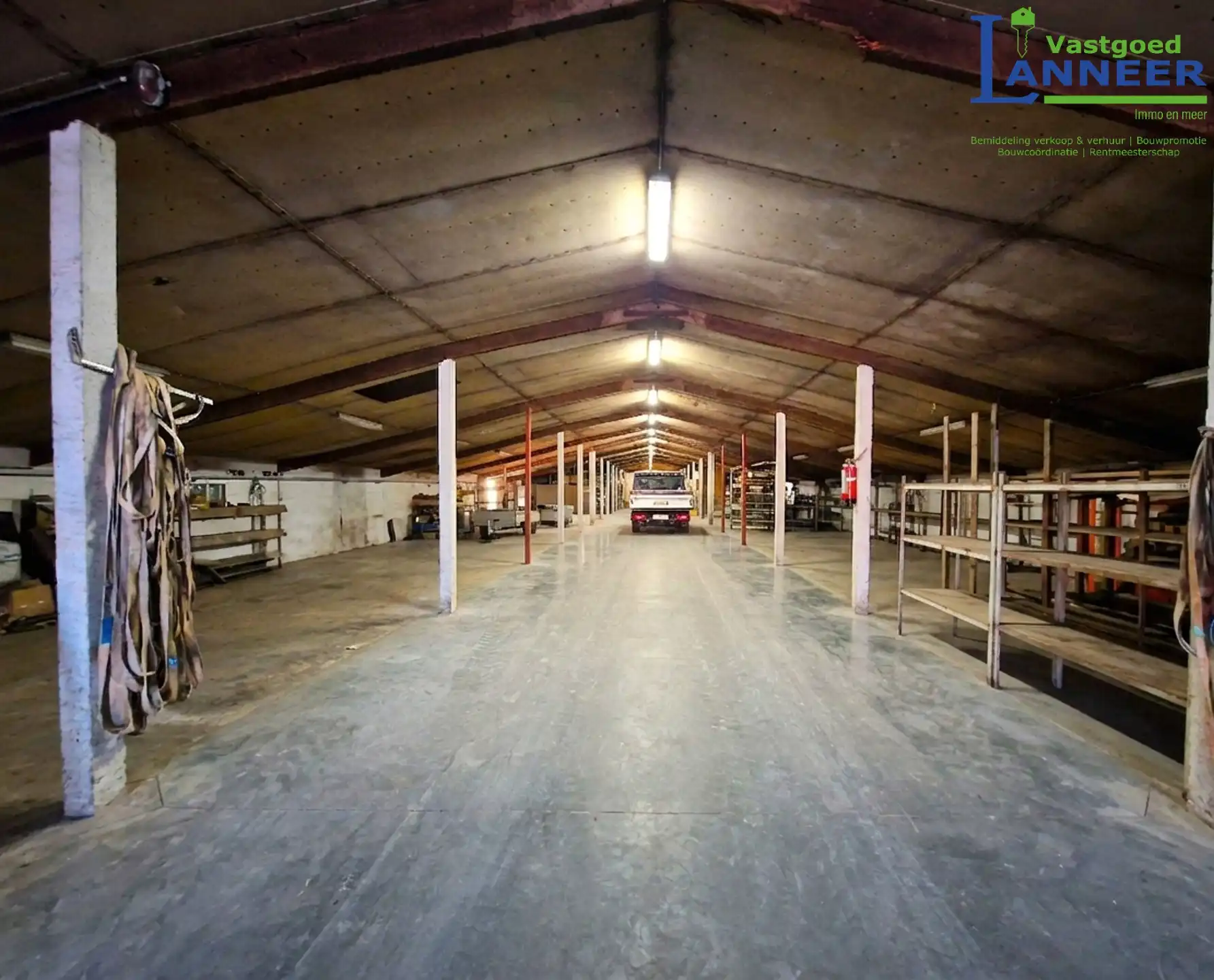 Ruime loods op centrale ligging te Herne (Pajottegem) foto 3