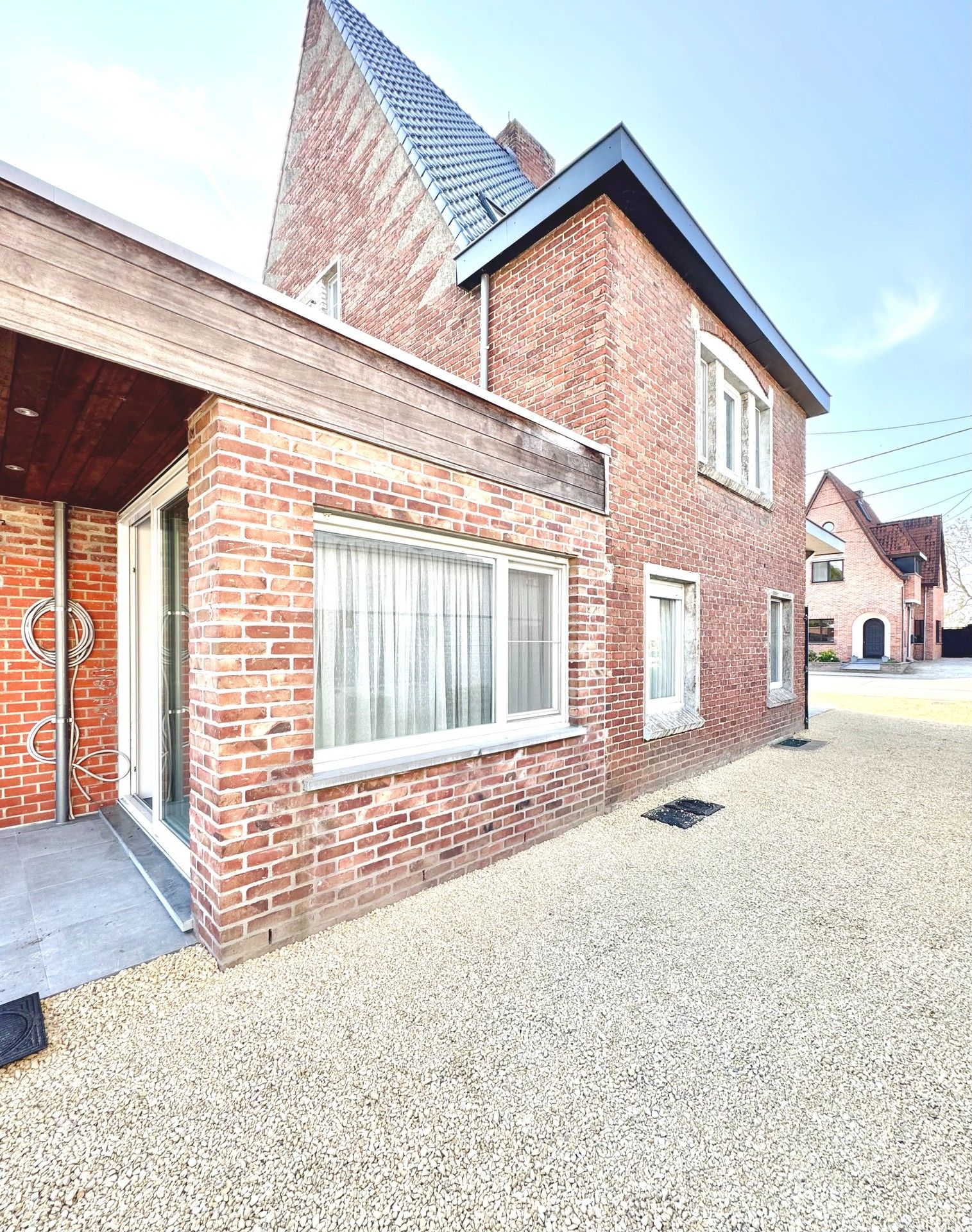 HALFOPEN WONING MET 3 KAMERS EN TERRAS foto 5
