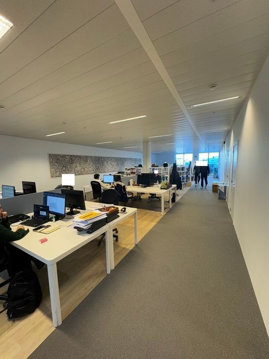 Kantoorruimte te huur op 't Eilandje! foto 7