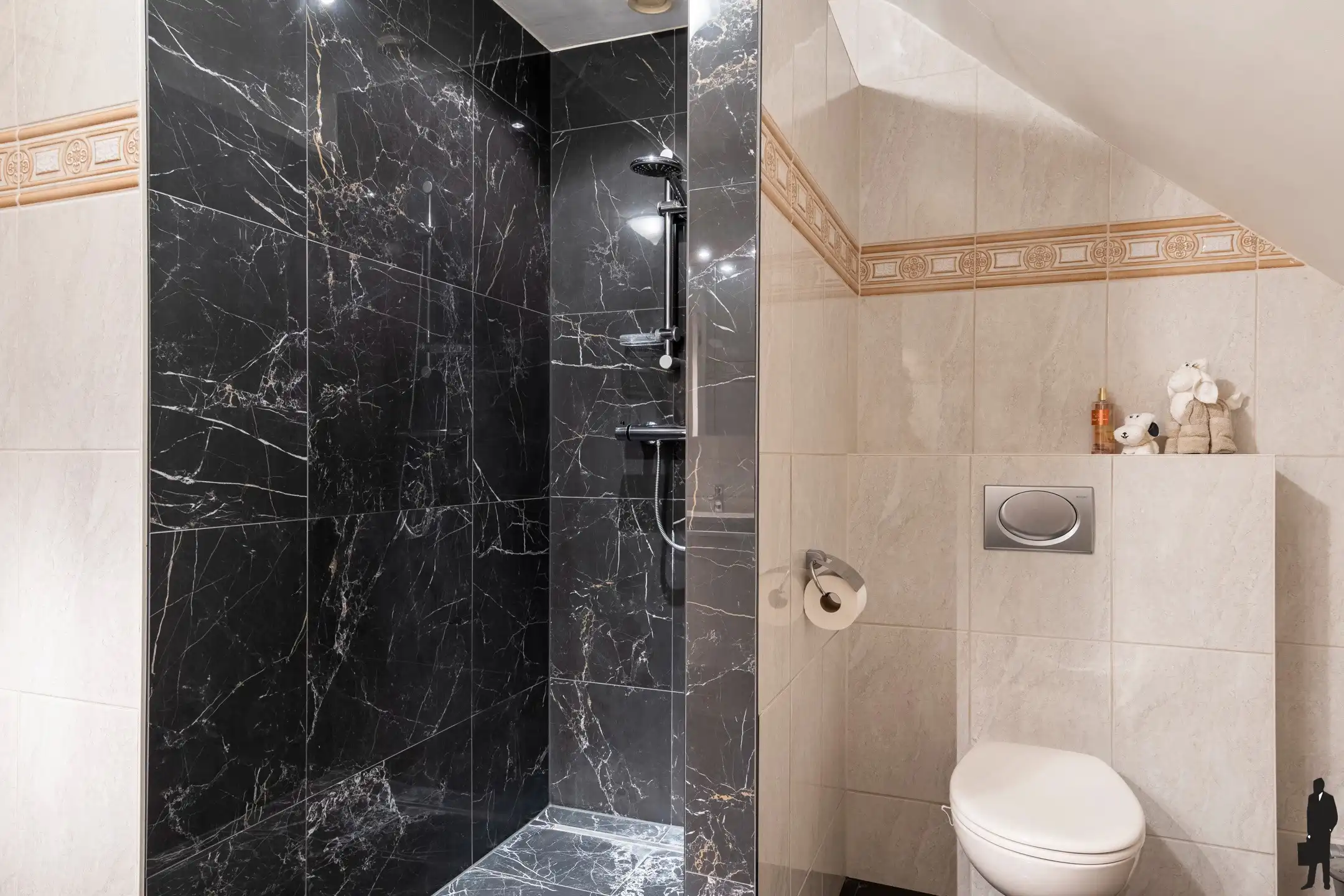 Exclusieve villa met gastenverblijf en zwembad op de grens in Weelde foto 24