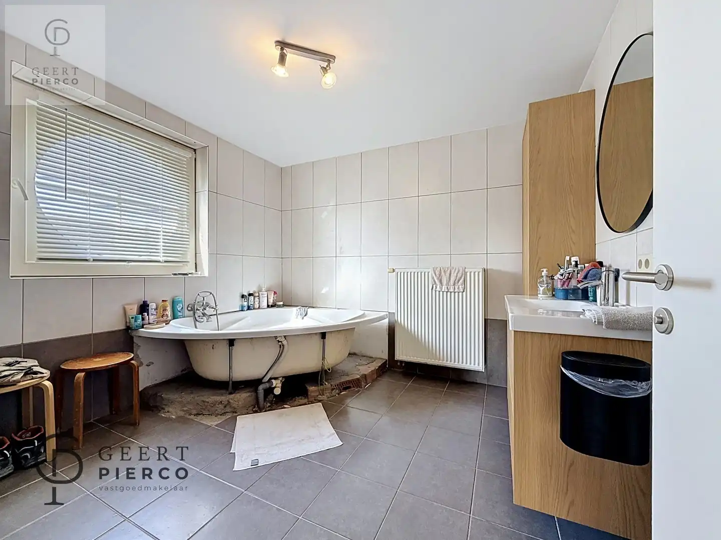 Knappe woonst op toplocatie foto 32