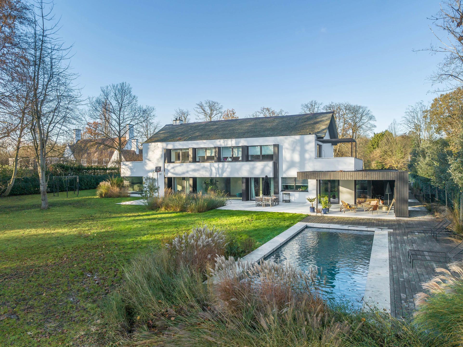 Exclusieve Moderne Villa met Tijdloze Elegantie in Vriesdonk foto 1