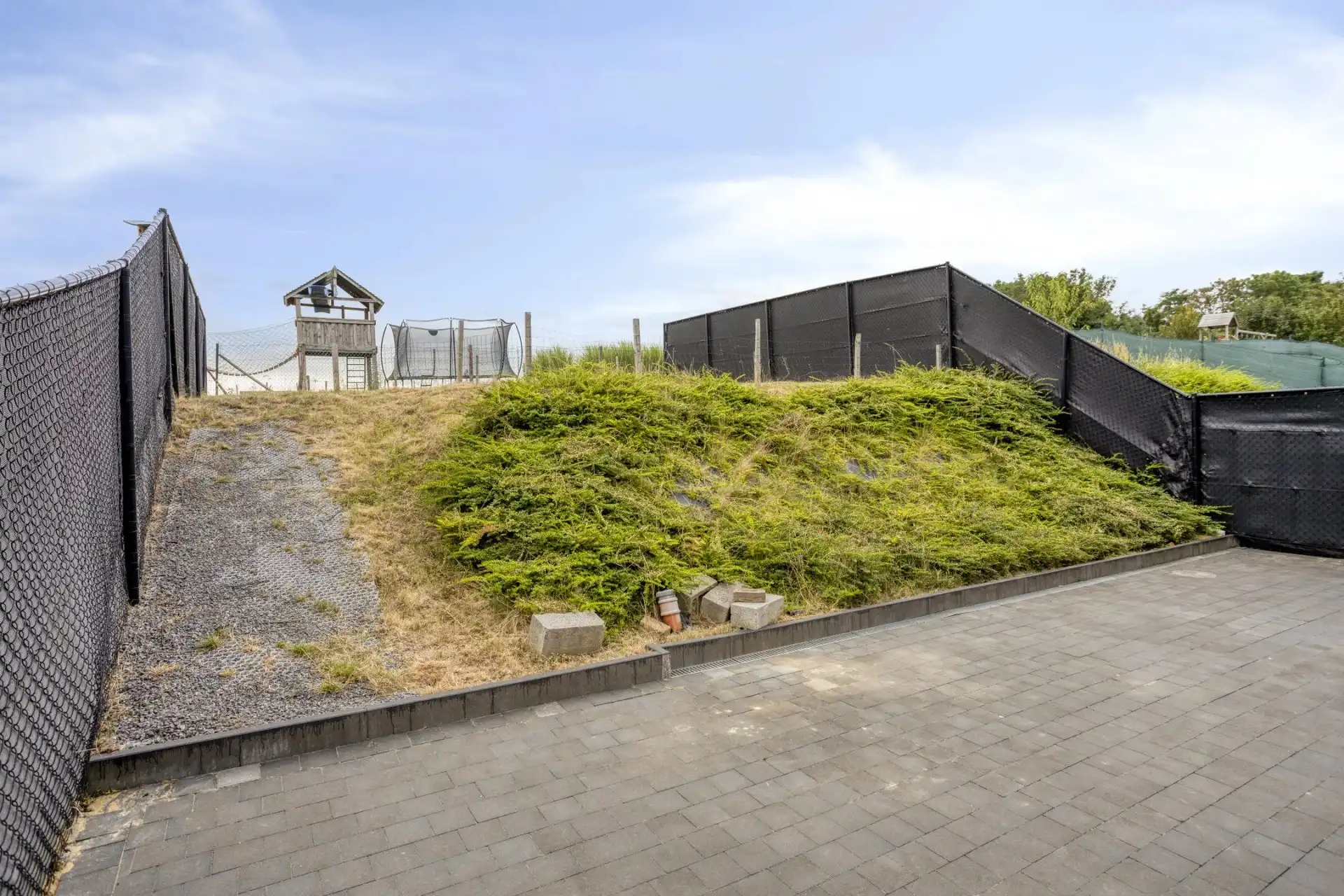 ENERGIEZUINIGE RECENTE WONING MET 4 SLAAPKAMERS MET GARAGE IN GINGELOM foto 3