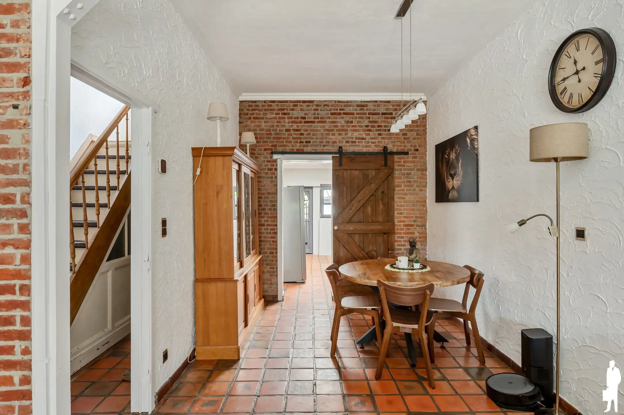 Zeer goed onderhouden woning, nabij het centrum van Ekeren! foto 9