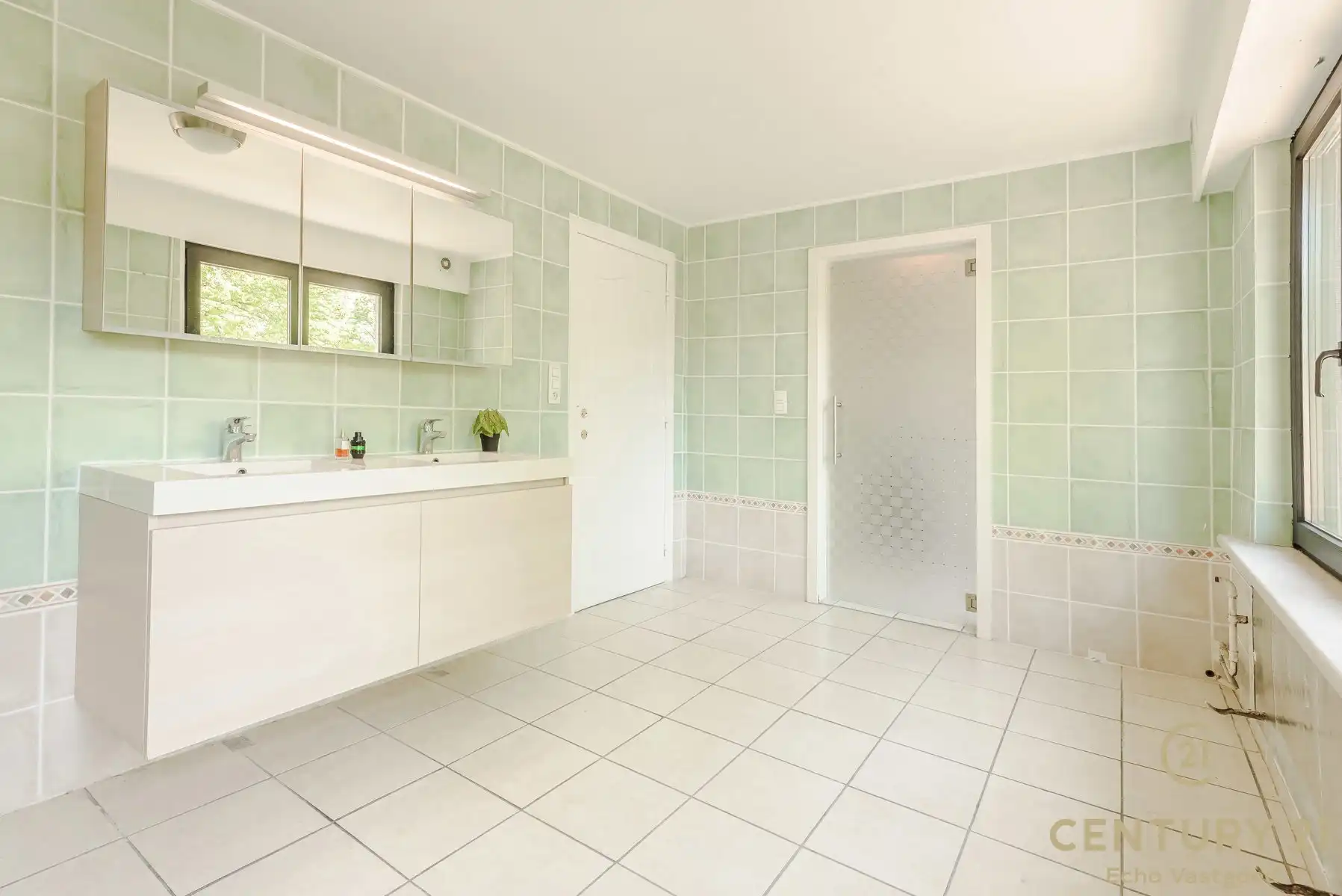 Veelzijdige en ruime centraal gelegen hoekwoning  foto 19