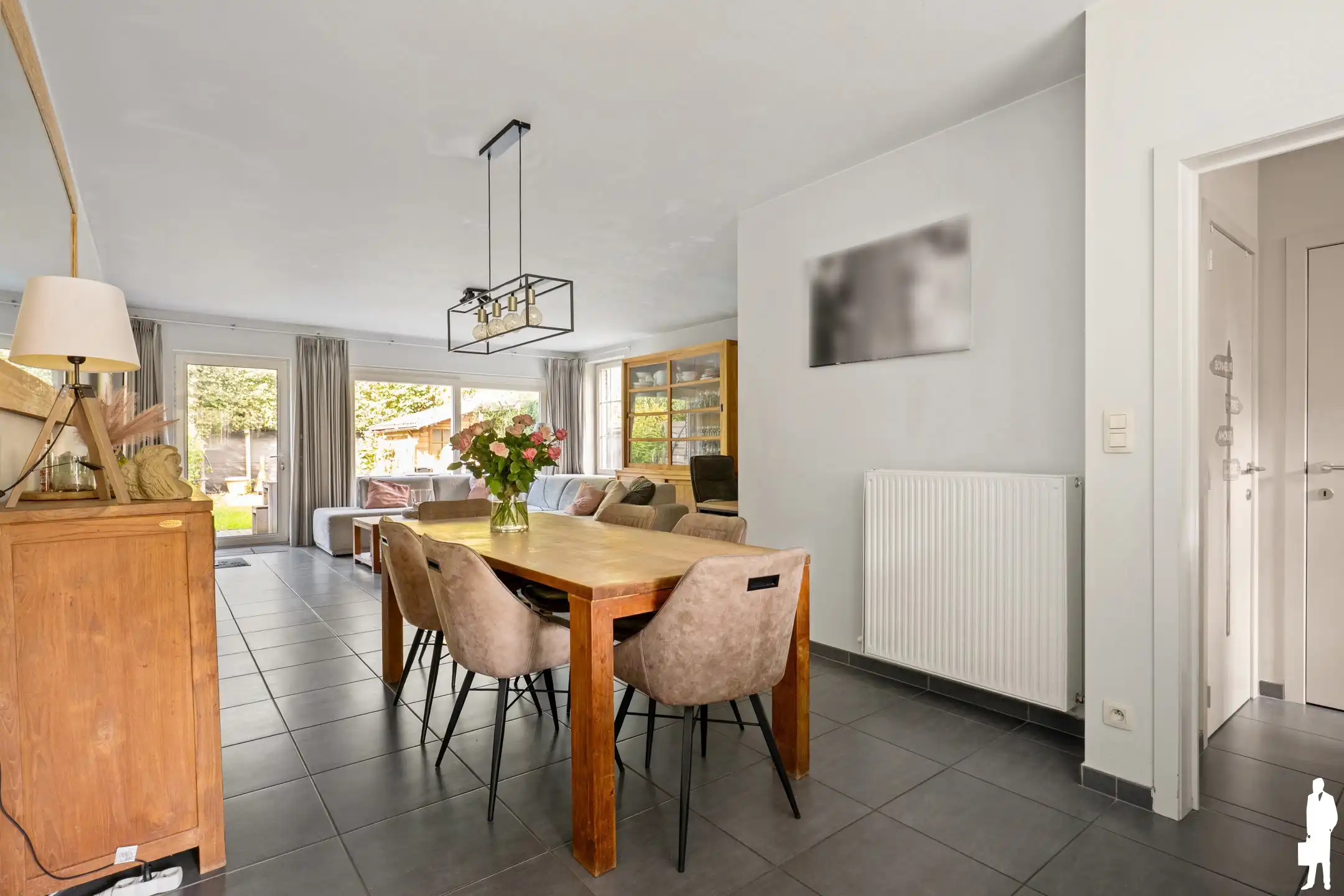 Ruime HOB met 4 slpk en prachtige tuin op toplocatie in Hove foto 3
