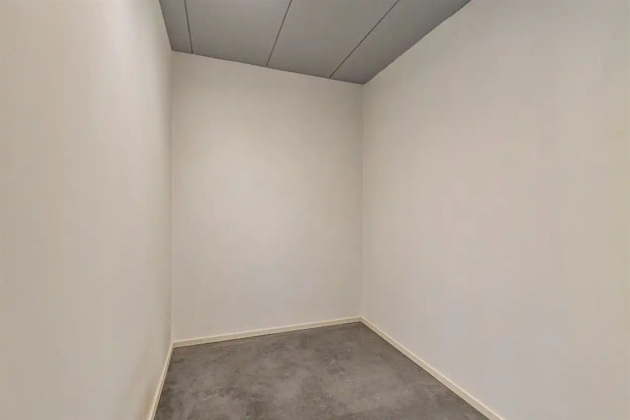E28 | 2016/ Zonnepanelen | 3 slaapkamers | Grote tuin | Aparte garage | Nabij E314 en groen foto 32