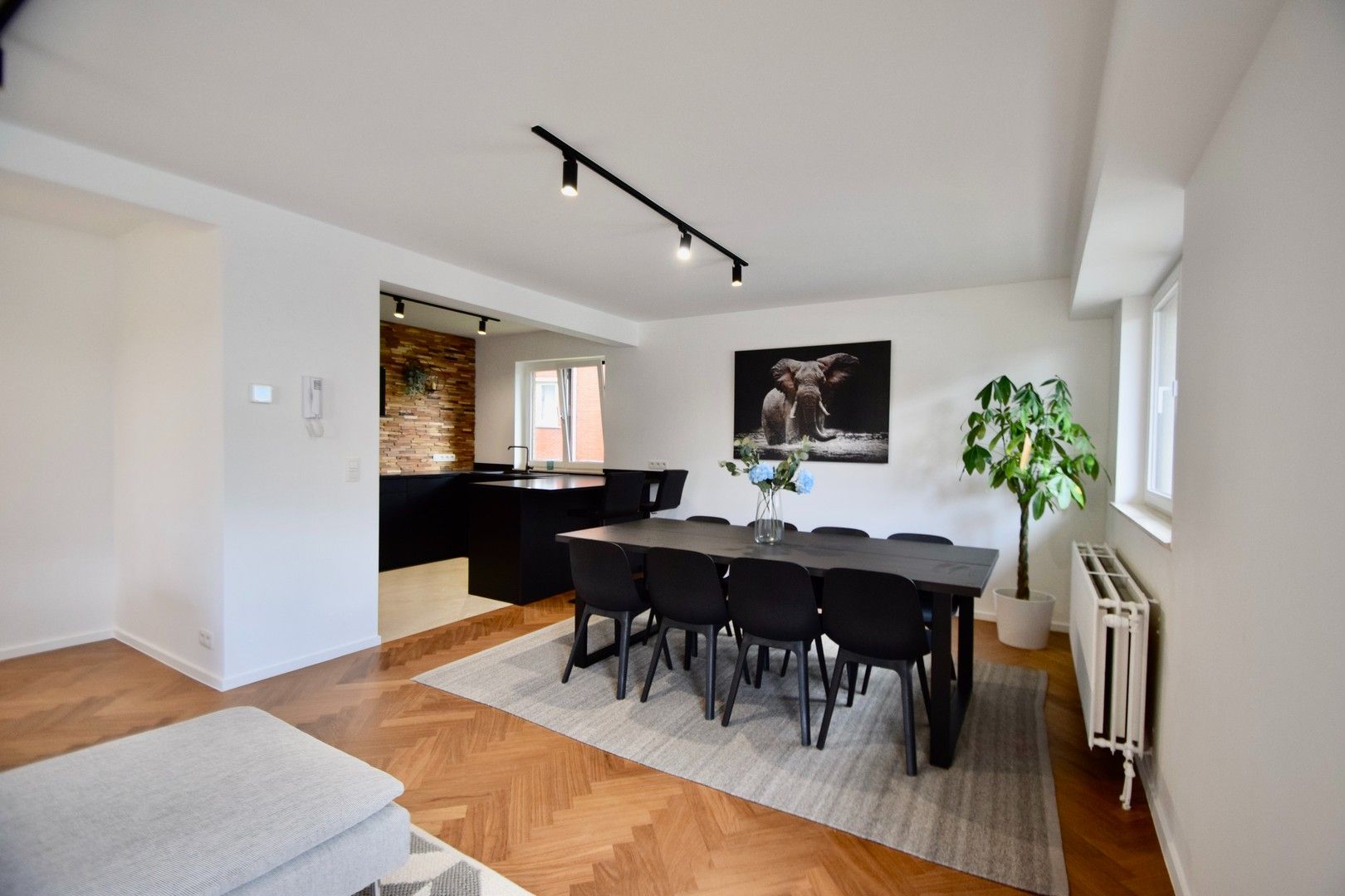 Gerenoveerd appartement met 3 slaapkamers in Duinbergen, vlakbij het strand. foto 9