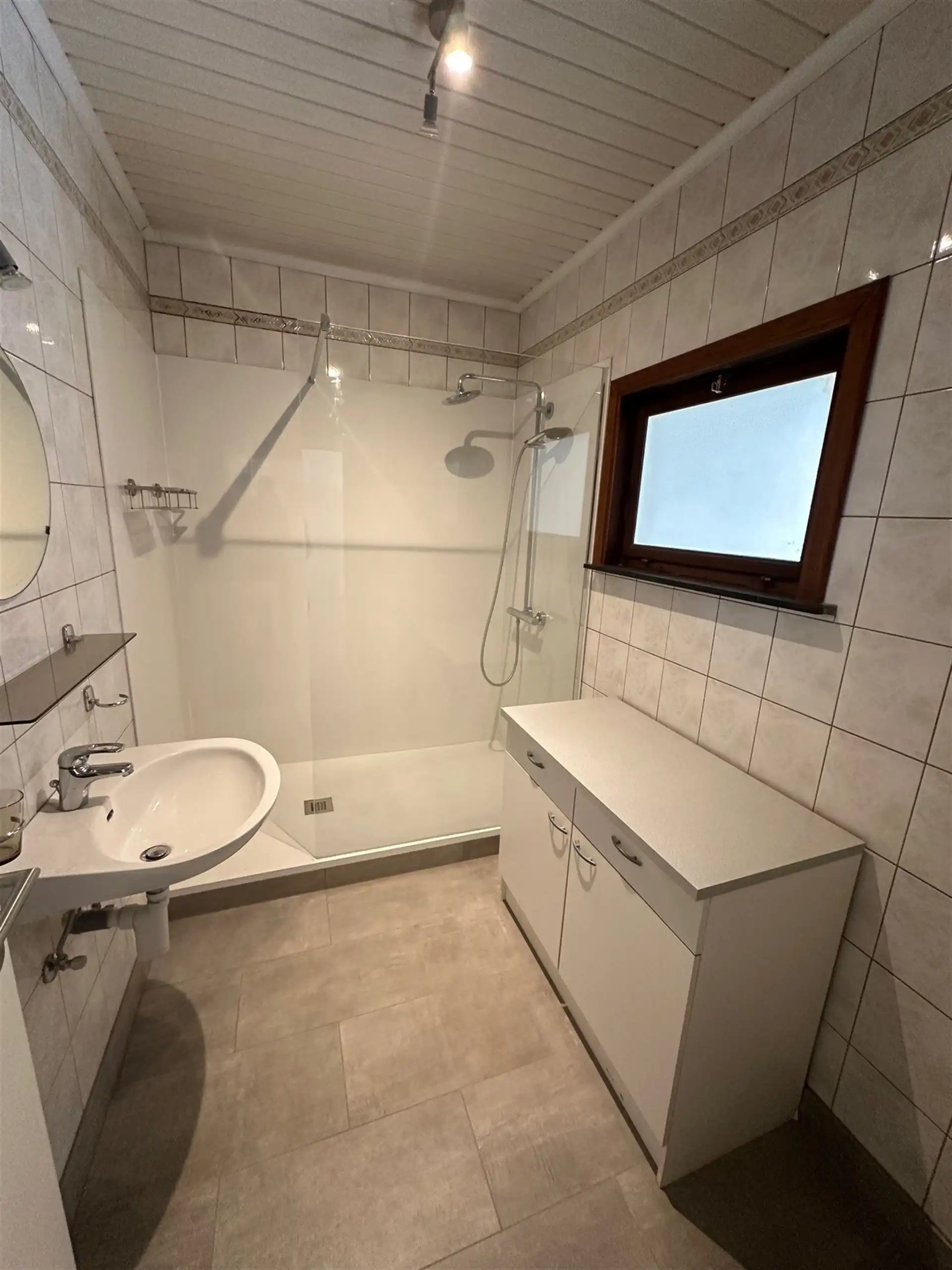 Ruime woning met 3 slaapkamers en groot terras foto 8