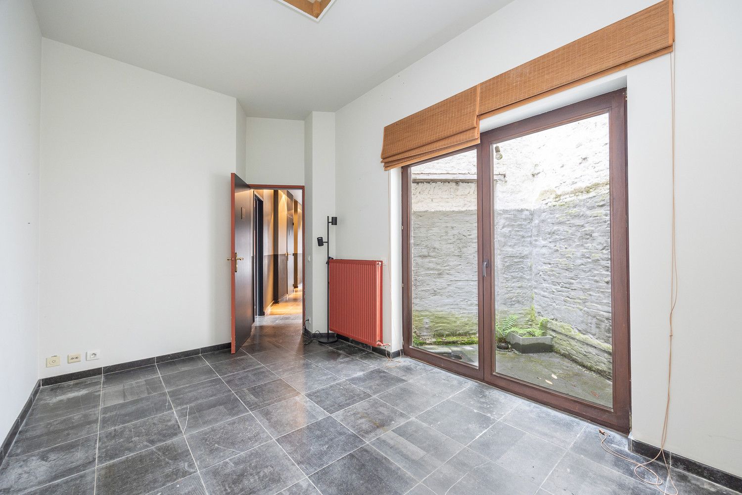 IN OPTIE: kevin@wellimmo.net voor meer info!  Gelijkvloers appartement  101m² met buitenruimte 20m² en ruime kelder op toplocatie aan het Mechelseplein in hartje Antwerpen foto 23