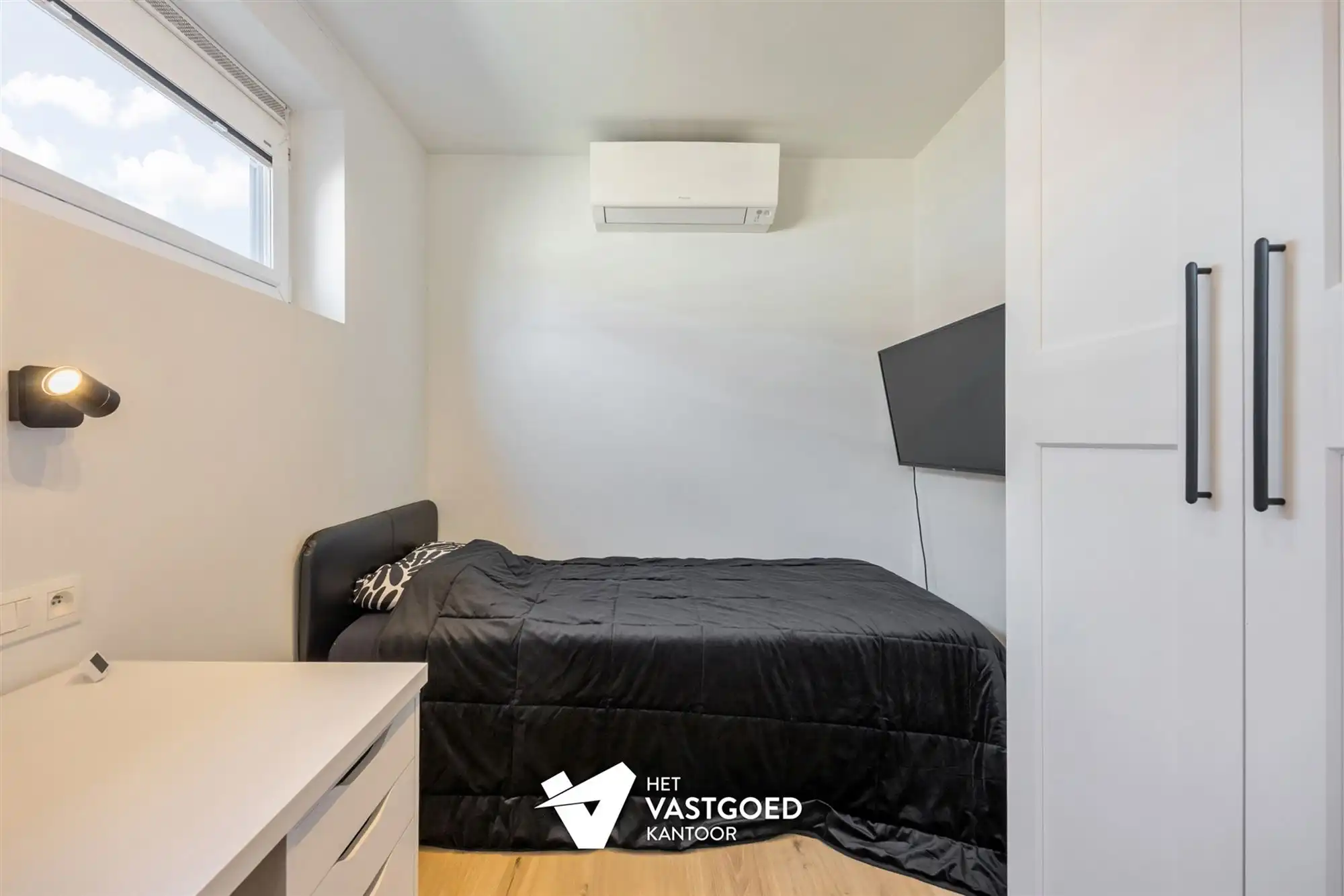 HEEL KNUSSE GELIJKVLOERSE WONING MET 3 SLAAPKAMERS EN ZUIDGERICHTE TUIN TE BUDINGEN foto 16