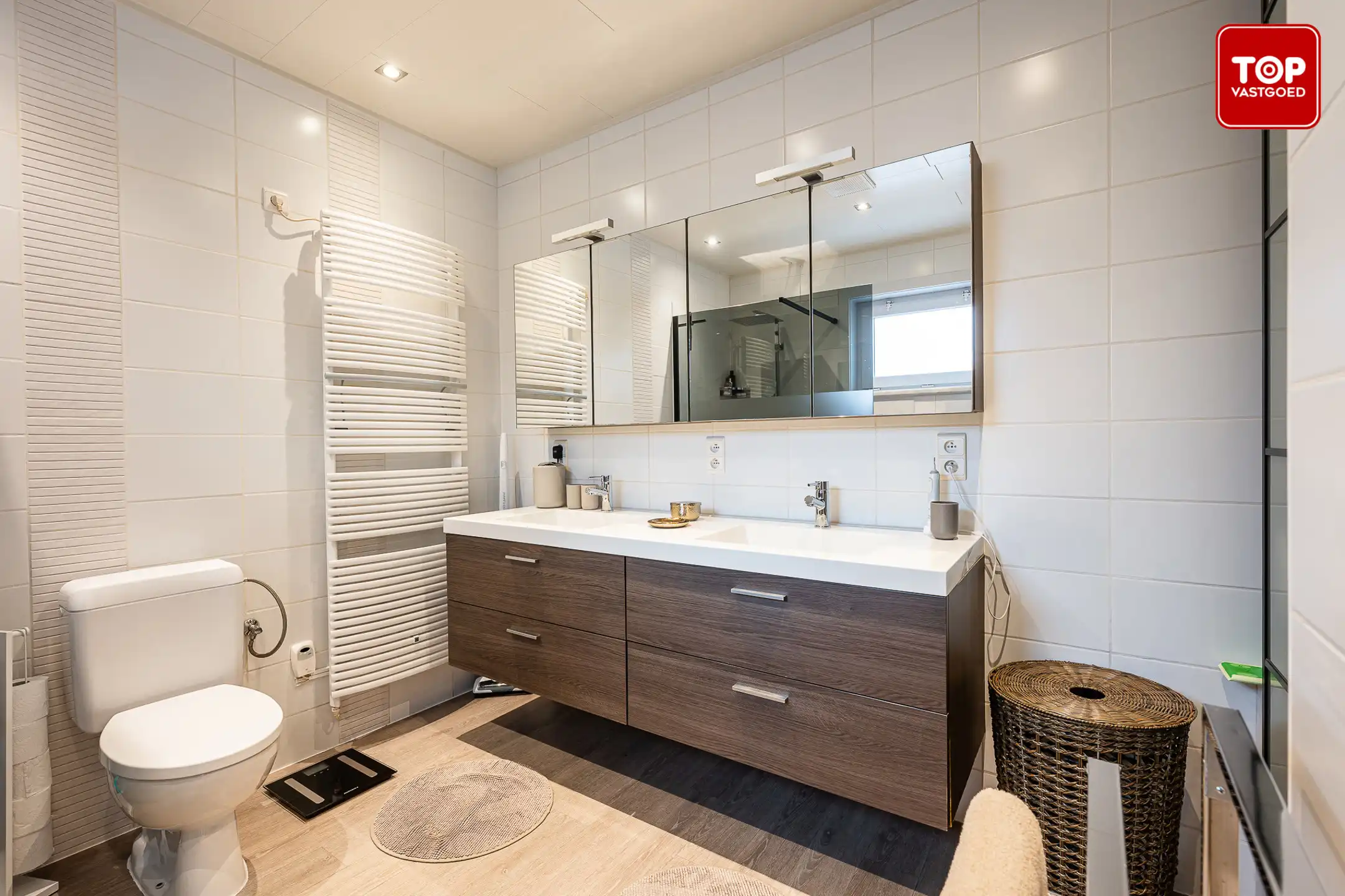 Instapklare woning met 3 slaapkamers en prachtige tuin  foto 14