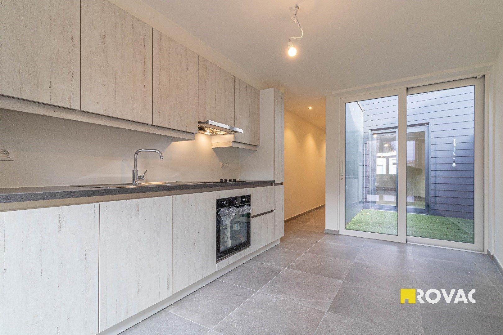 Volledig gerenoveerde woning met 3 slaapkamers en tuin foto 6