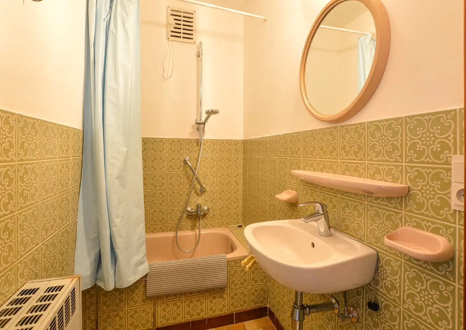 Interessante opbrengsteigendom met 5 volledig verhuurde appartementen in het centrum van Oudenburg foto 18