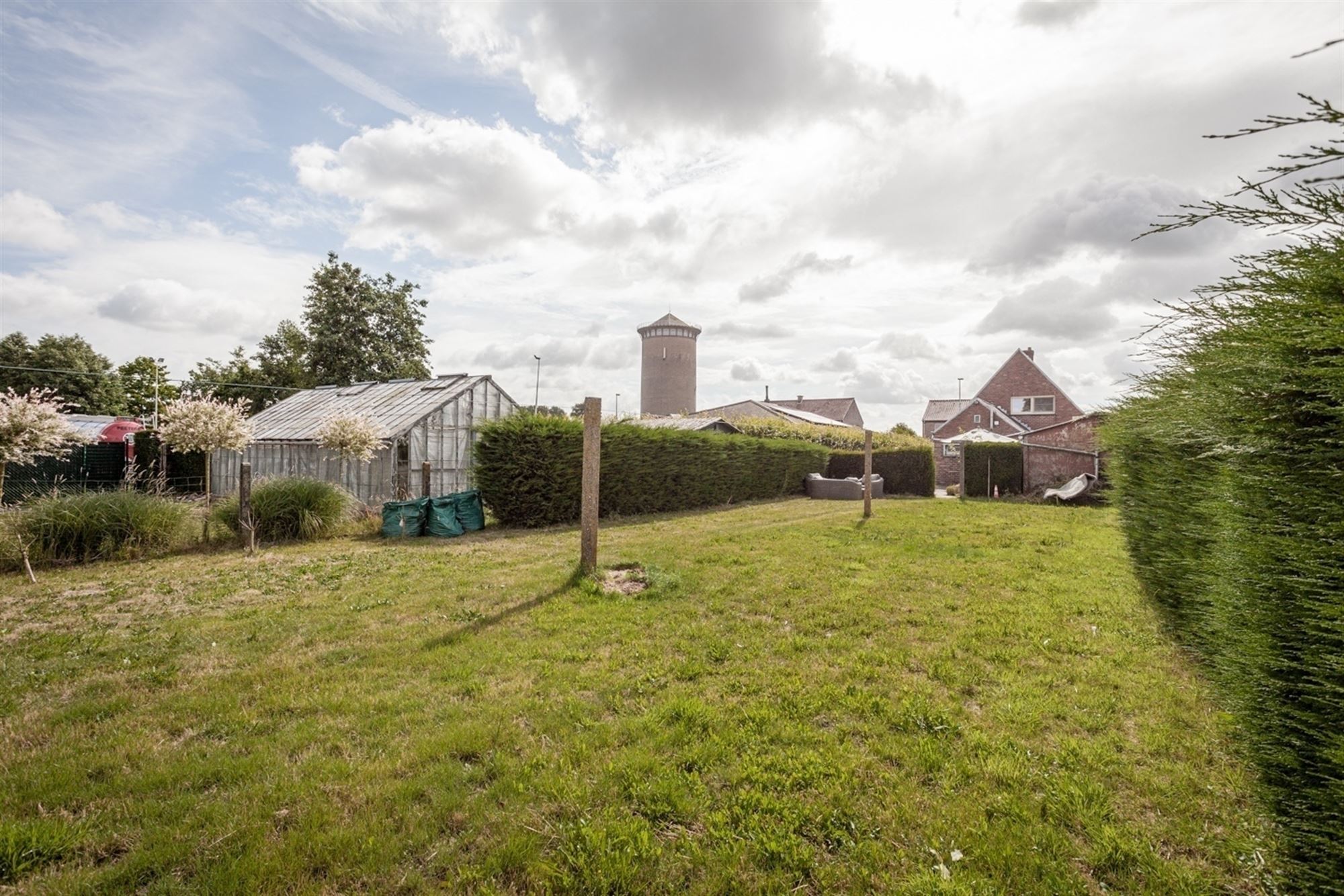 Charmante open woning met grote tuin! foto 26