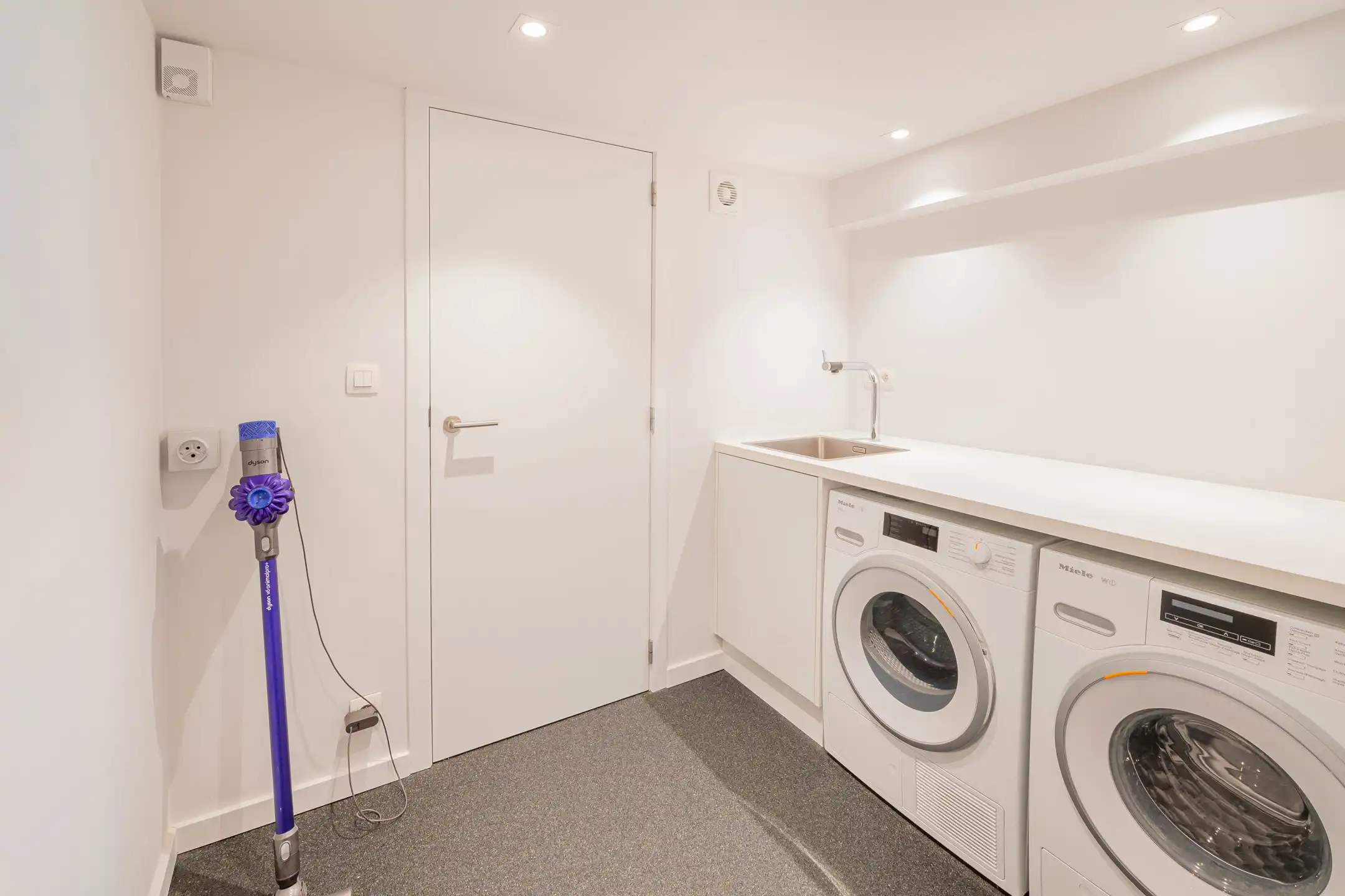 Exclusieve trendy woning op idyllische locatie  foto 19