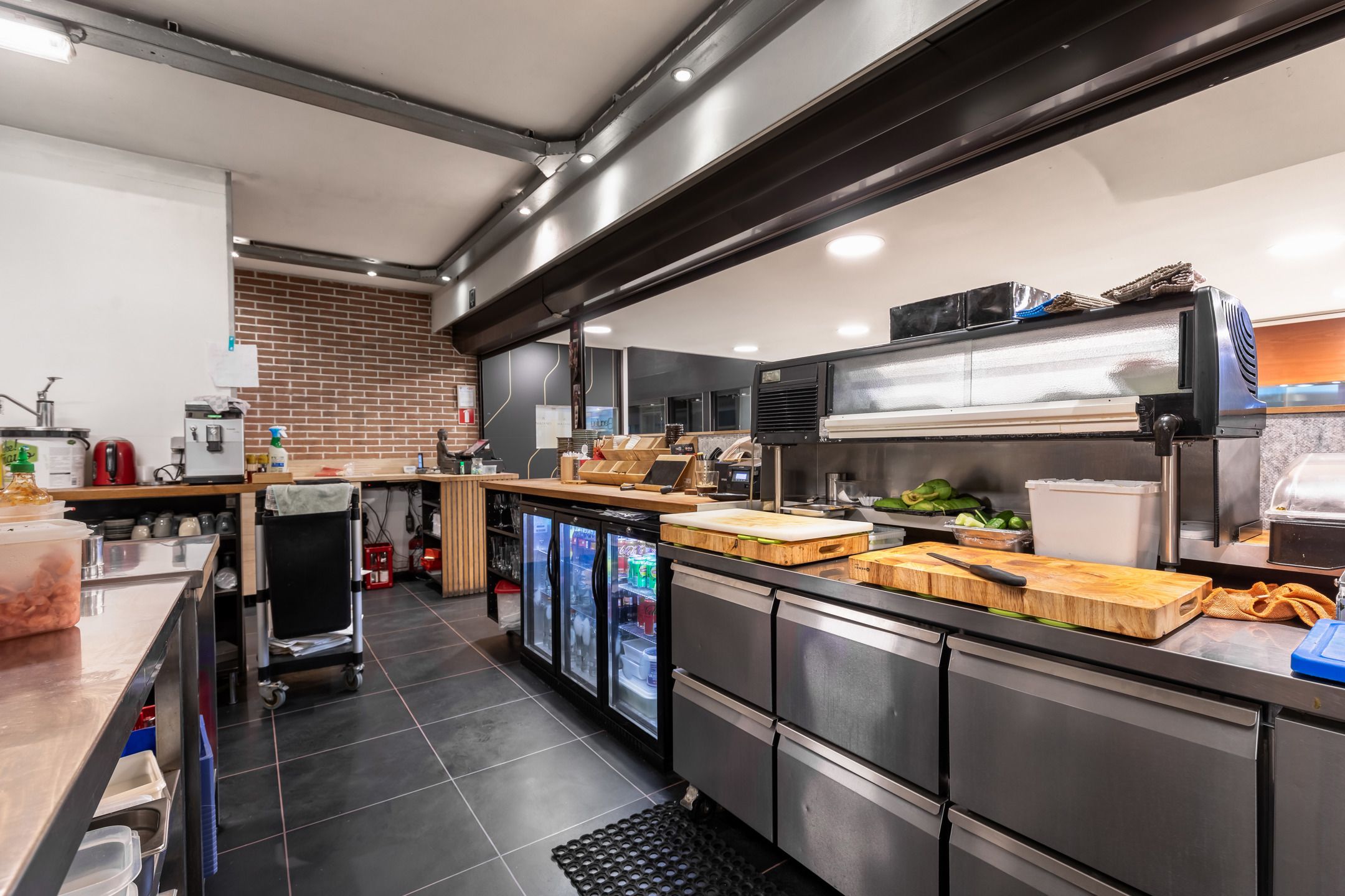 Top gelegen horecapand in de Empire Center Diamantwijk foto 10