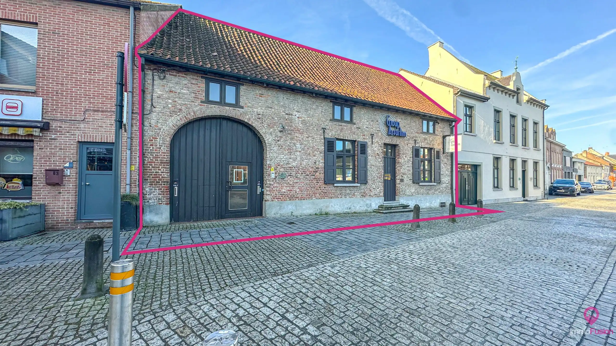 Historisch karakterpand van 380m² met kelder en binnentuin! foto 2