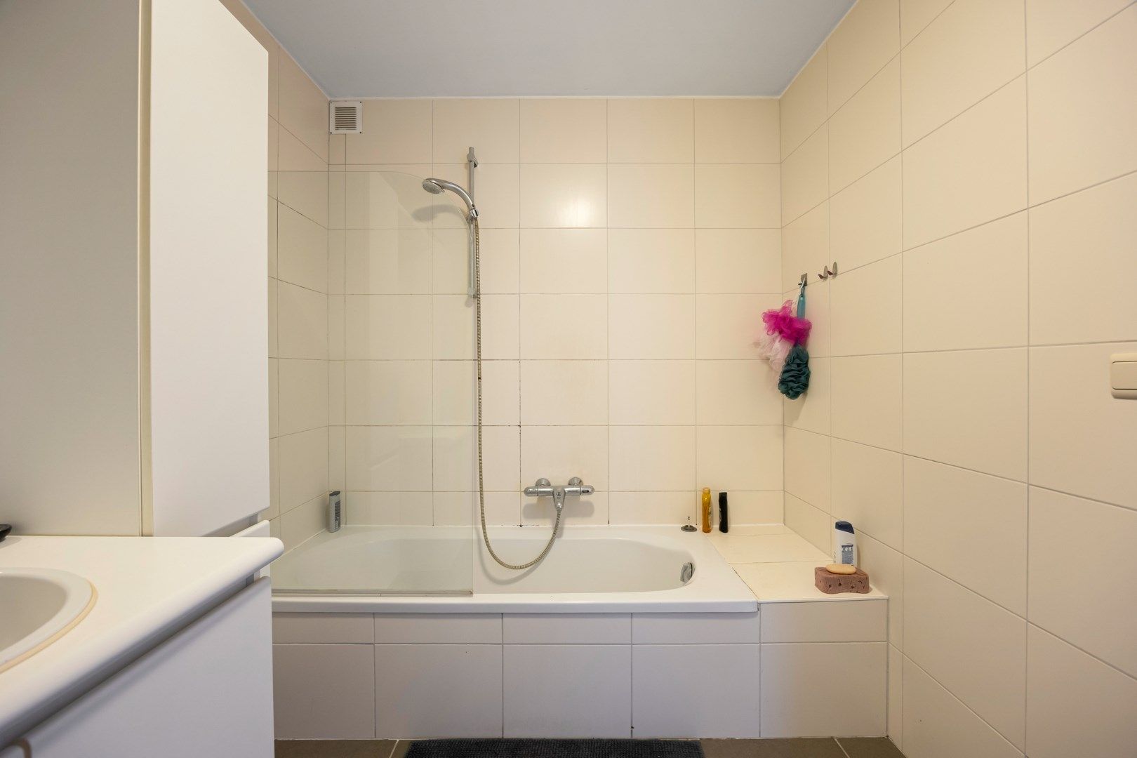 Ruim appartement met 3 slpks, centraal gelegen in Mol !  foto 12