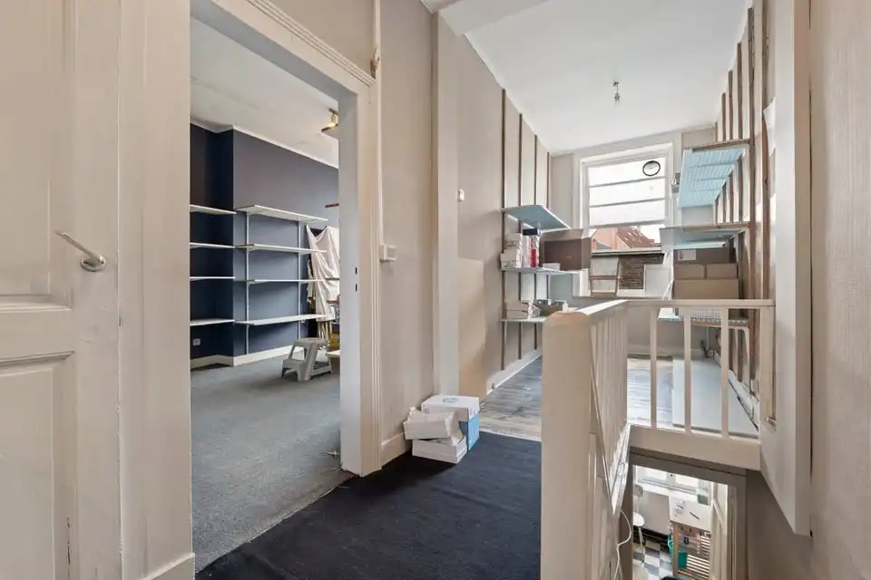 HANDELSPAND IN HET CENTRUM VAN SINT-TRUIDEN foto 12