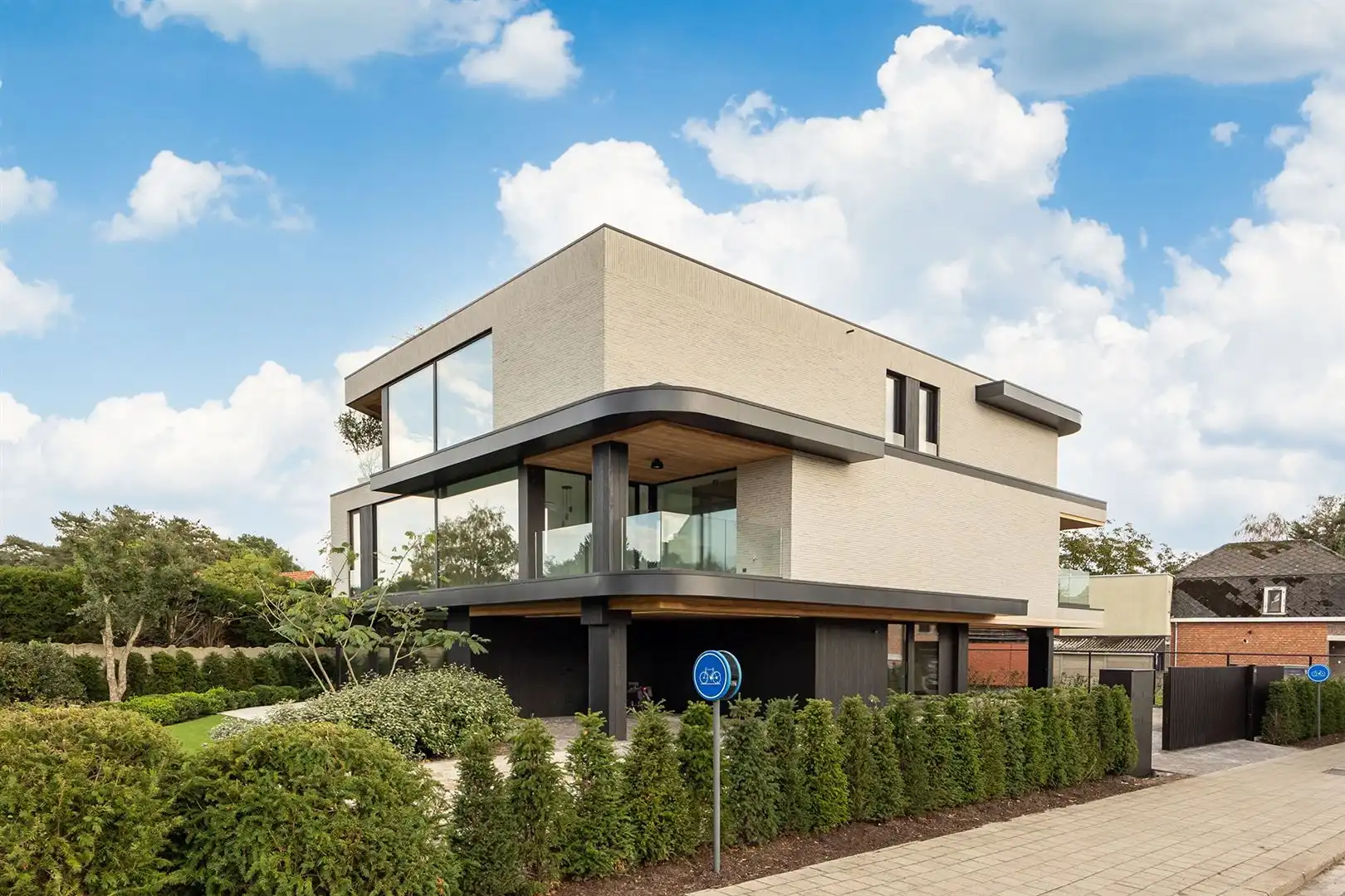 Exclusief penthouse met luxe afwerking en wijds uitzicht. foto 28