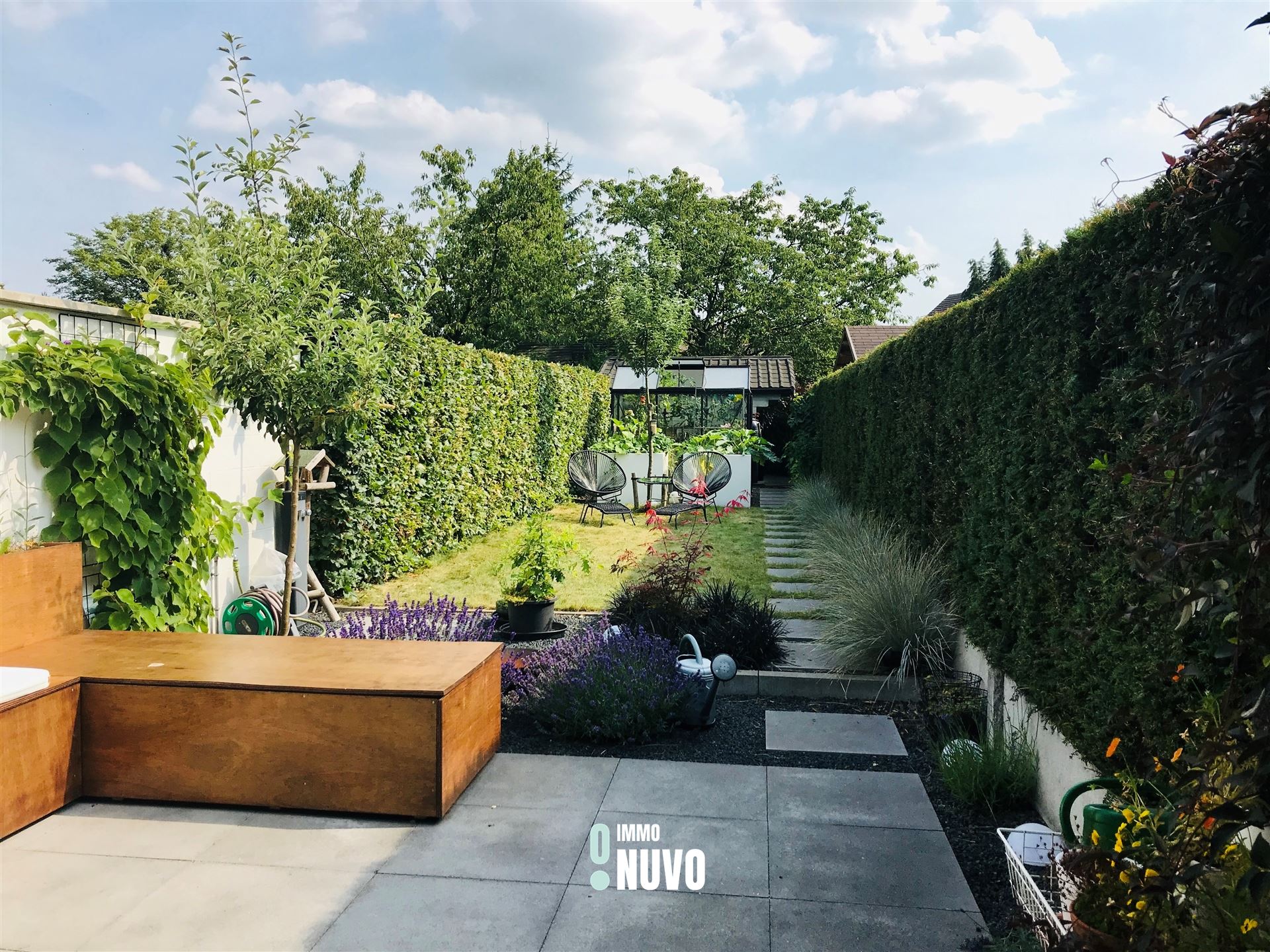 Instapklare lichtrijke woning met tuin foto 3
