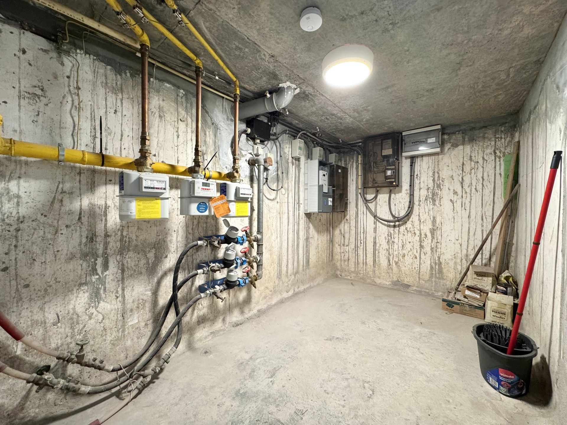 APPARTEMENT OP EERSTE VERDIEP MET 2 SLPKS & GARAGE foto 22