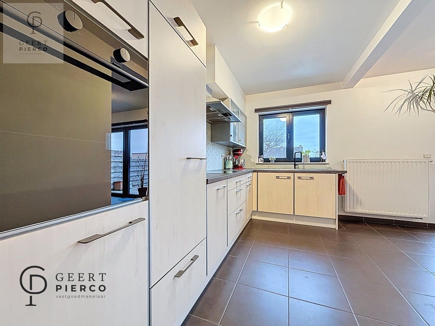 Leuke gezinswoning in exclusieve wijk foto 9