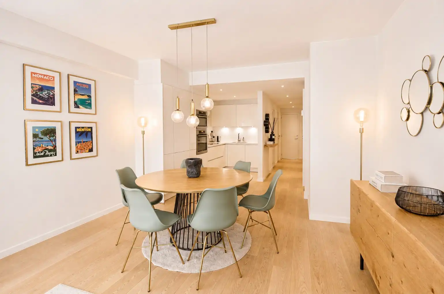 Instapklaar appartement met twee volwaardige slaapkamers op centrale ligging. foto 3