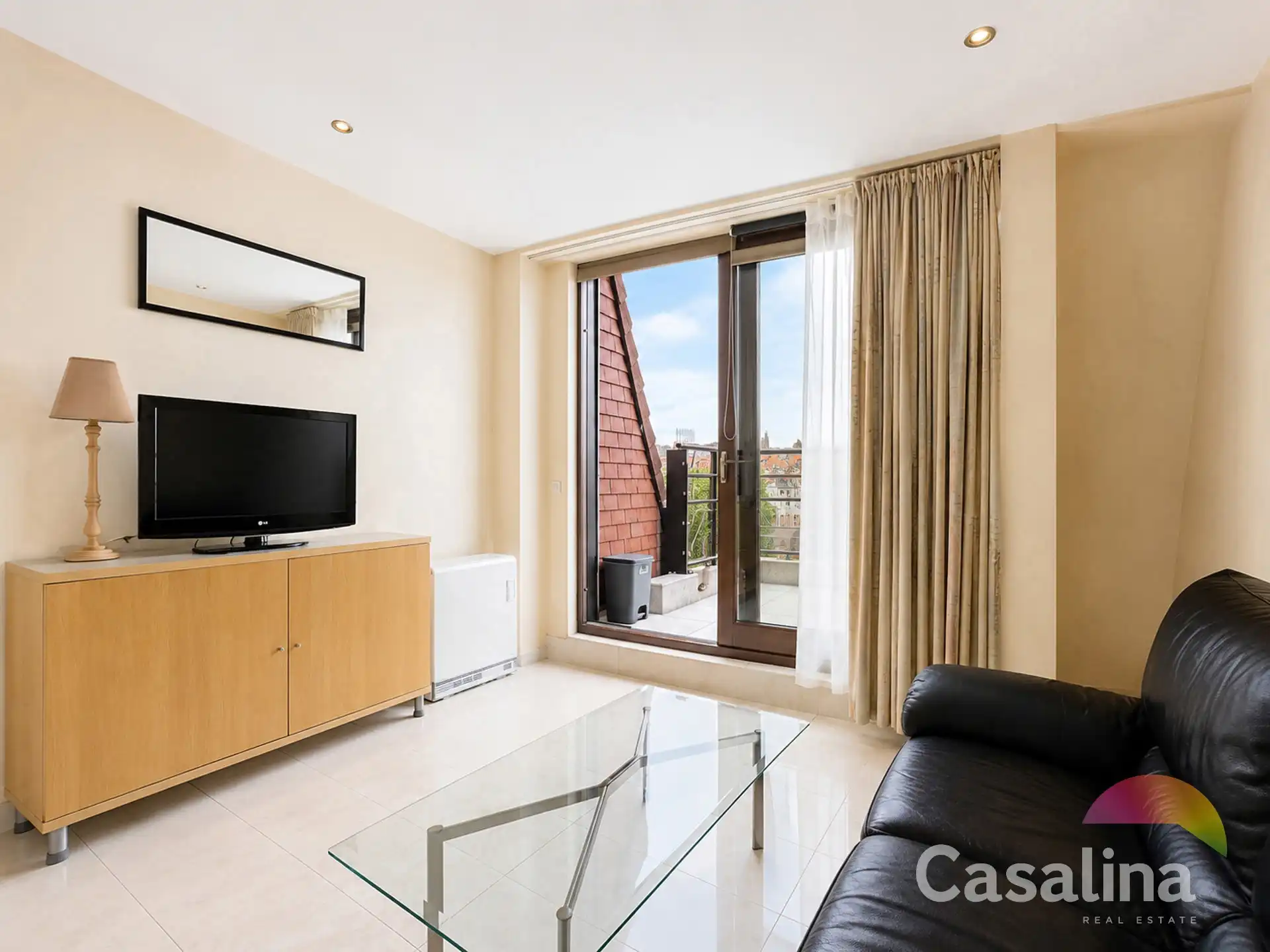 📢 Appartement met 1 Slaapkamer + Terras + Parking foto 5