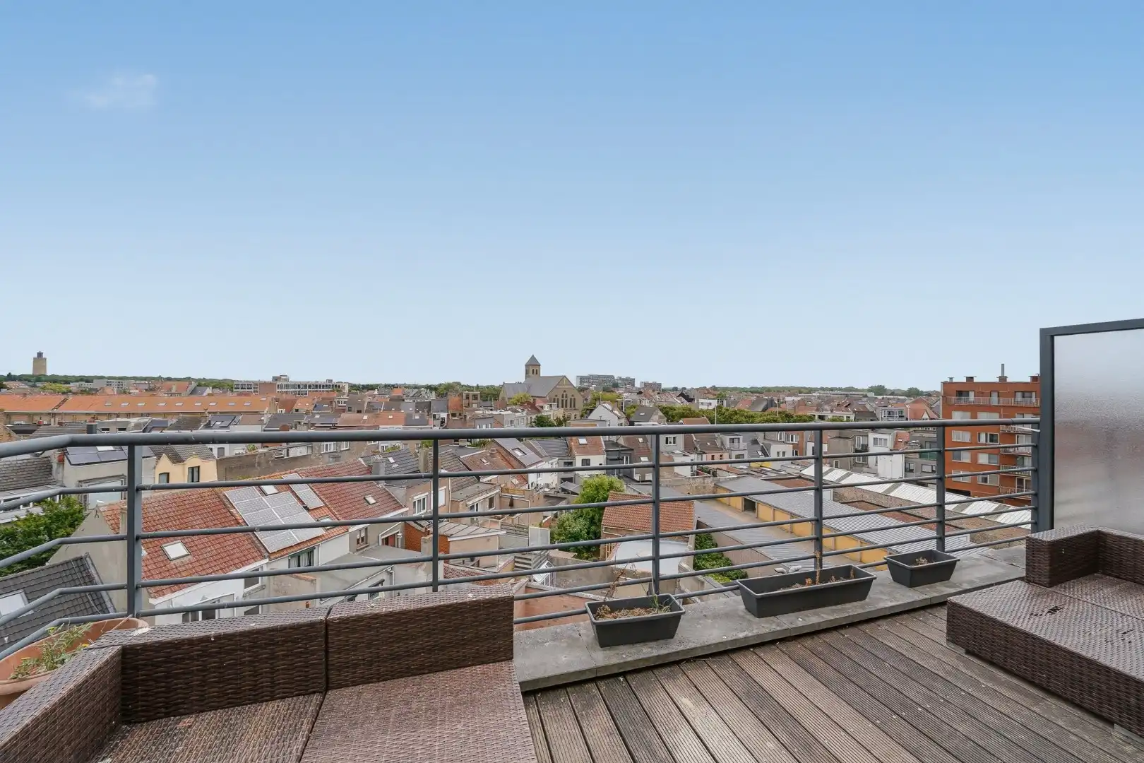 Lichtrijk 2-slaapkamerappartement met prachtig open uitzicht in Oostende foto {{pictureIndex}}