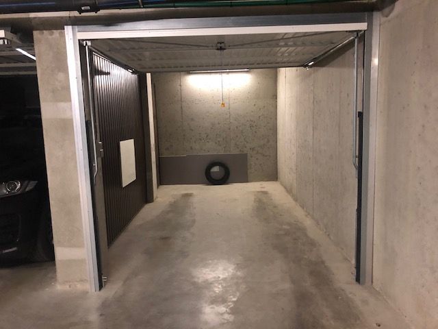 Gesloten garagebox foto 6