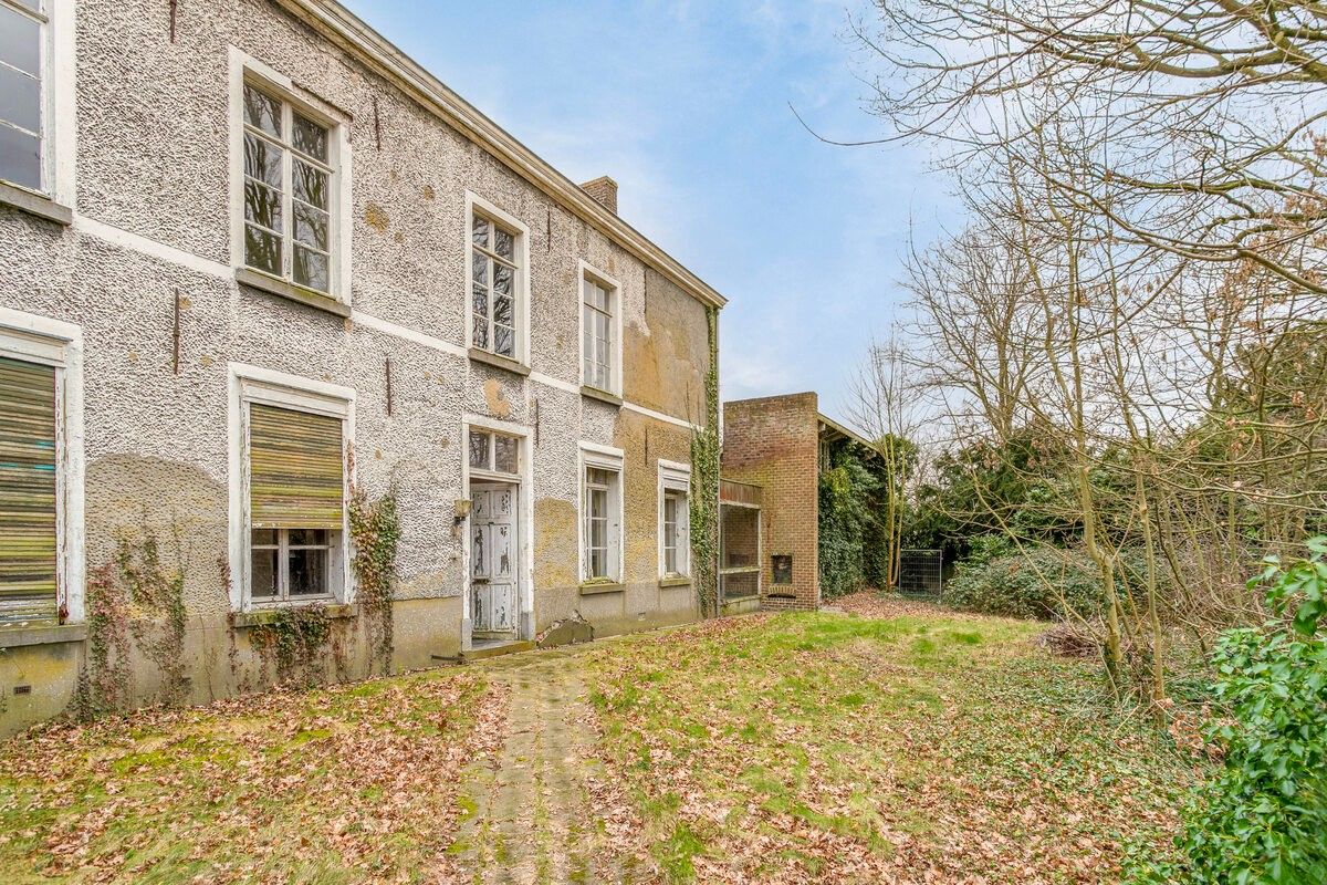 Uitzonderlijk herenhuis op toplocatie met atelier foto 3