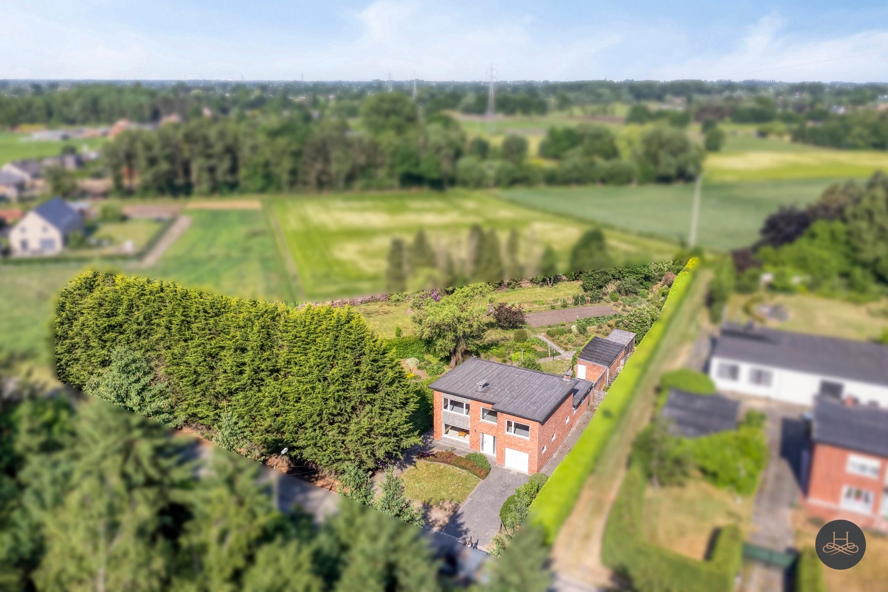 Charmant ruime renovatiewoning gelegen op een enorm perceel foto 39