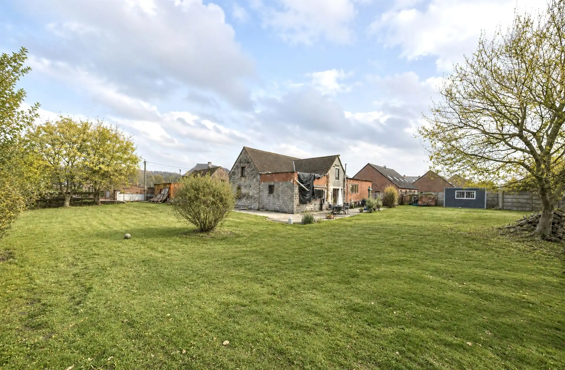 Ruime en energiezuinige woning met studio en tuin in Gaurain foto 6